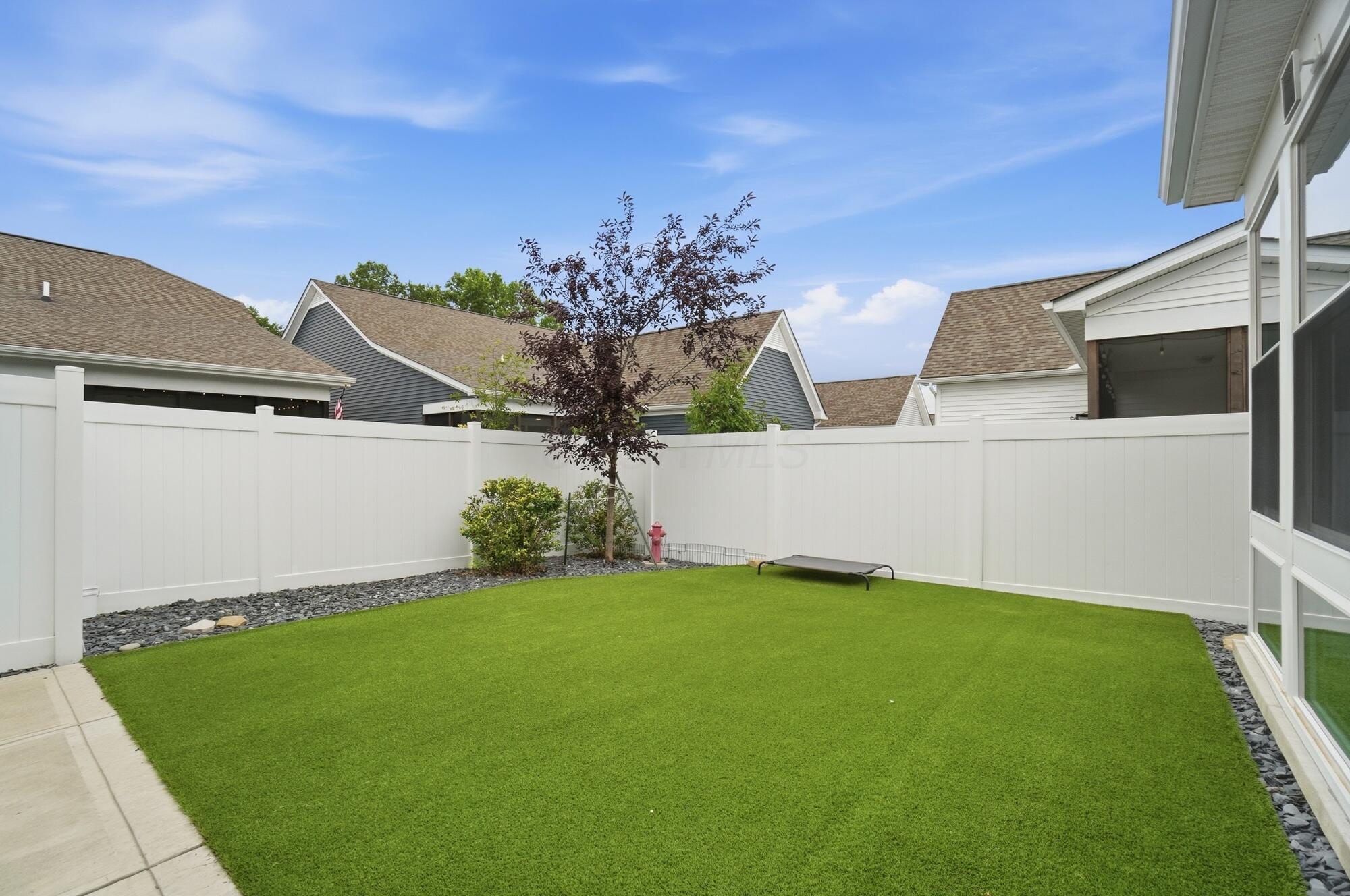 5614 Jessica Lane W
