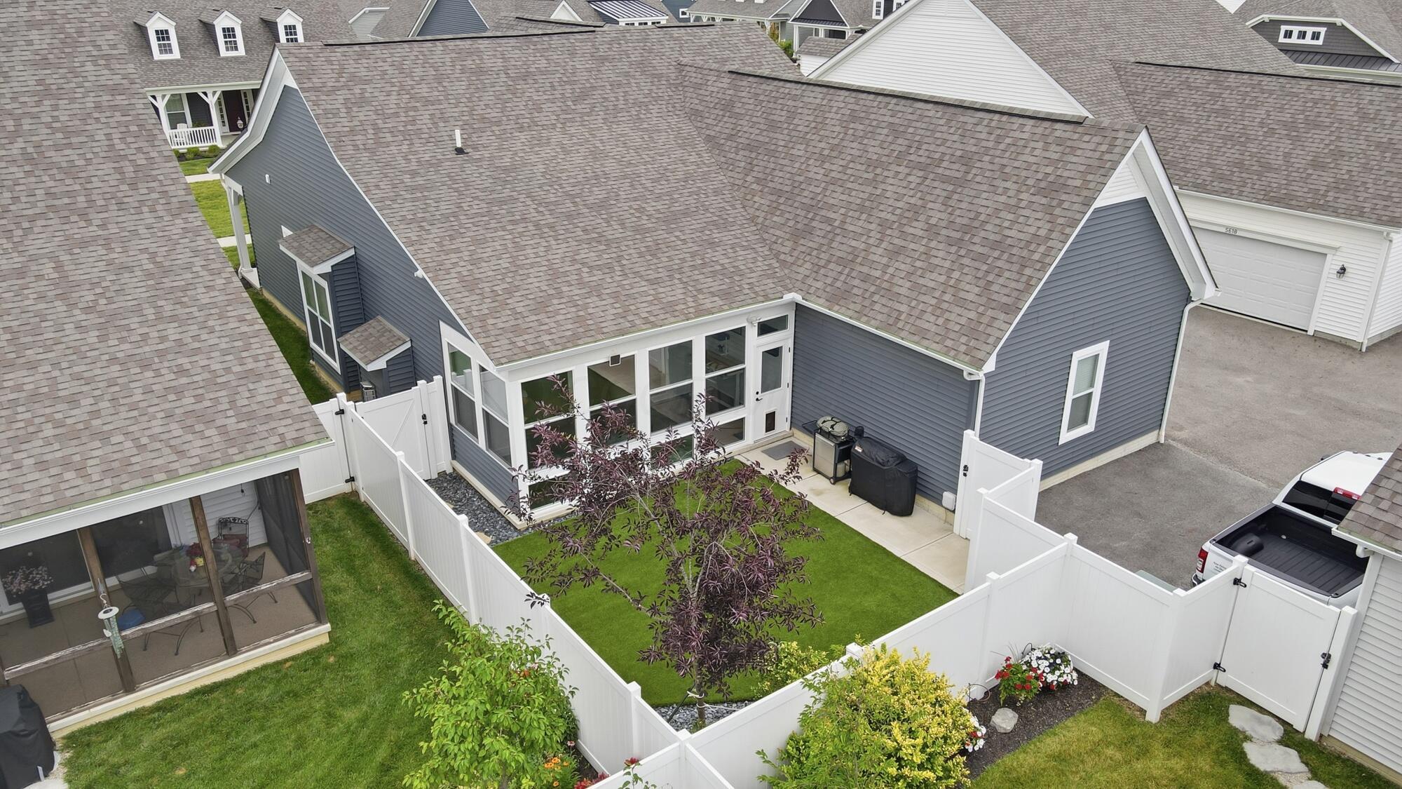 5614 Jessica Lane W