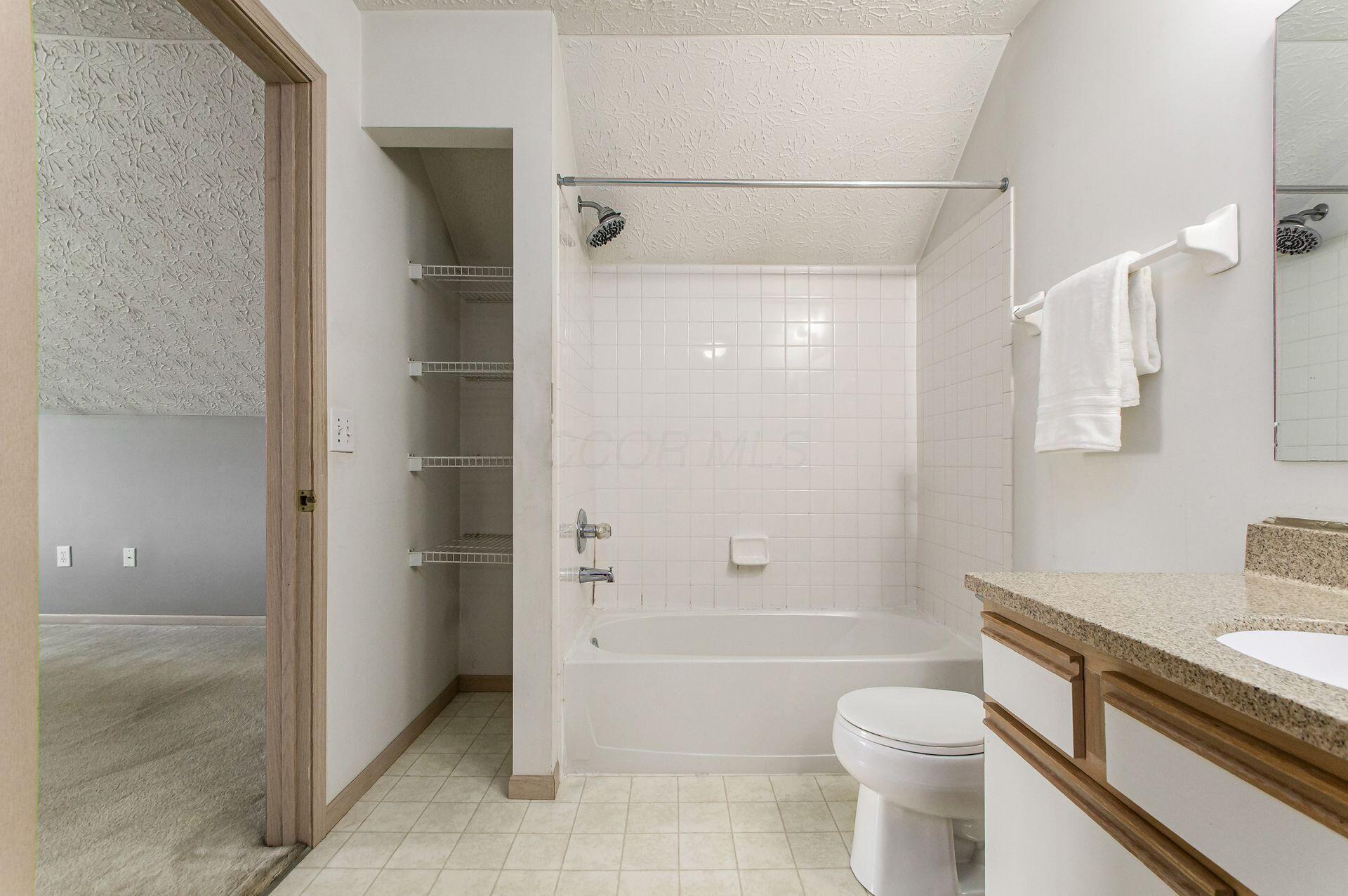 3987 Orchard View Place