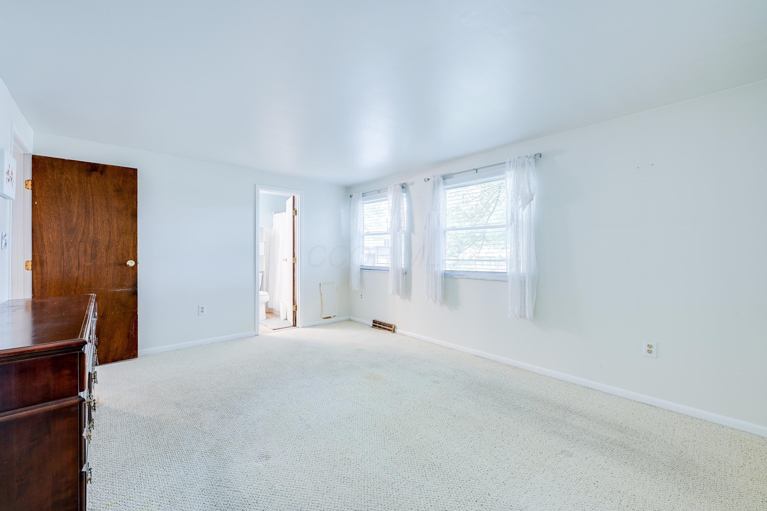 2054 Decker Court