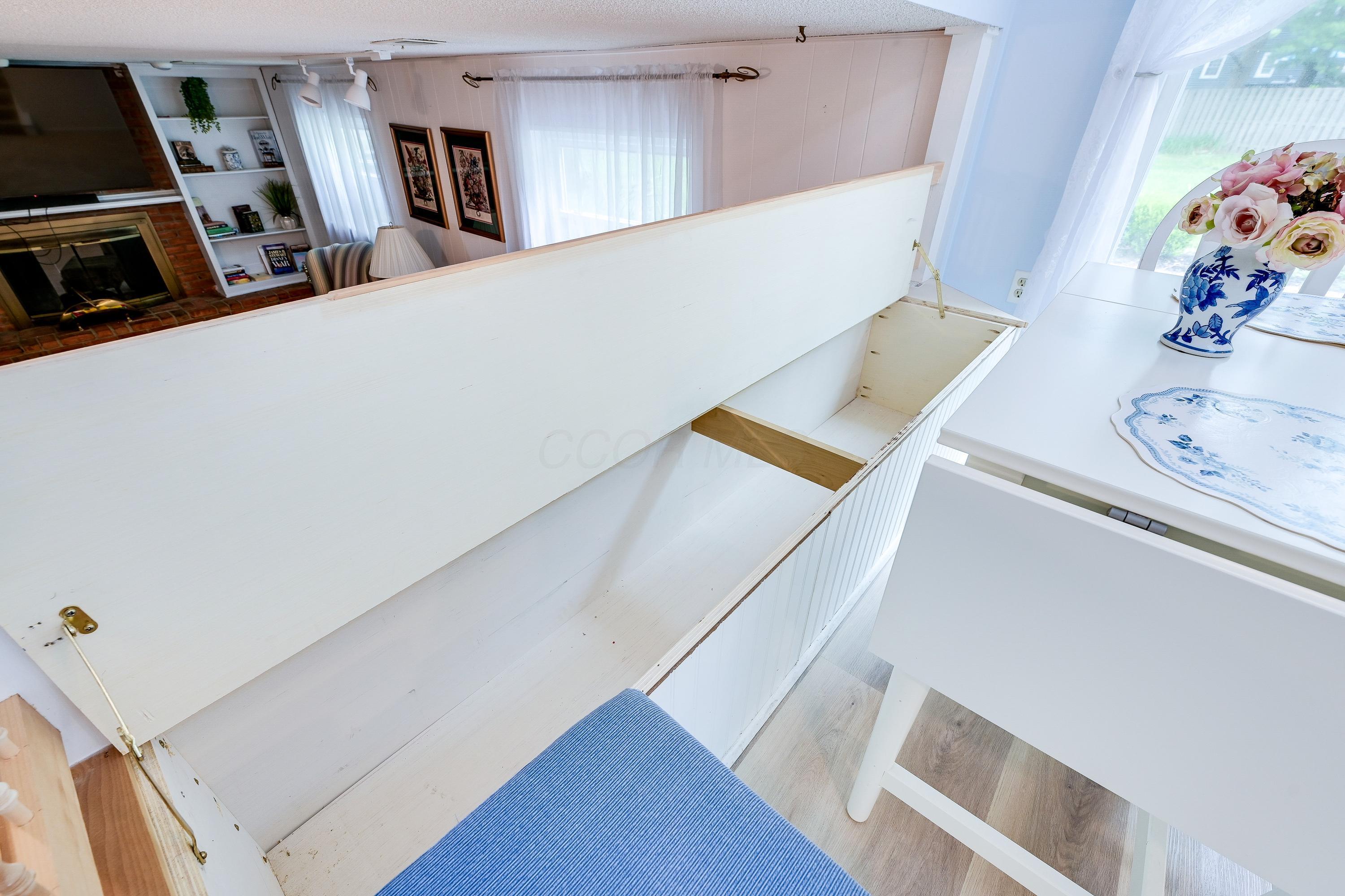 2054 Decker Court