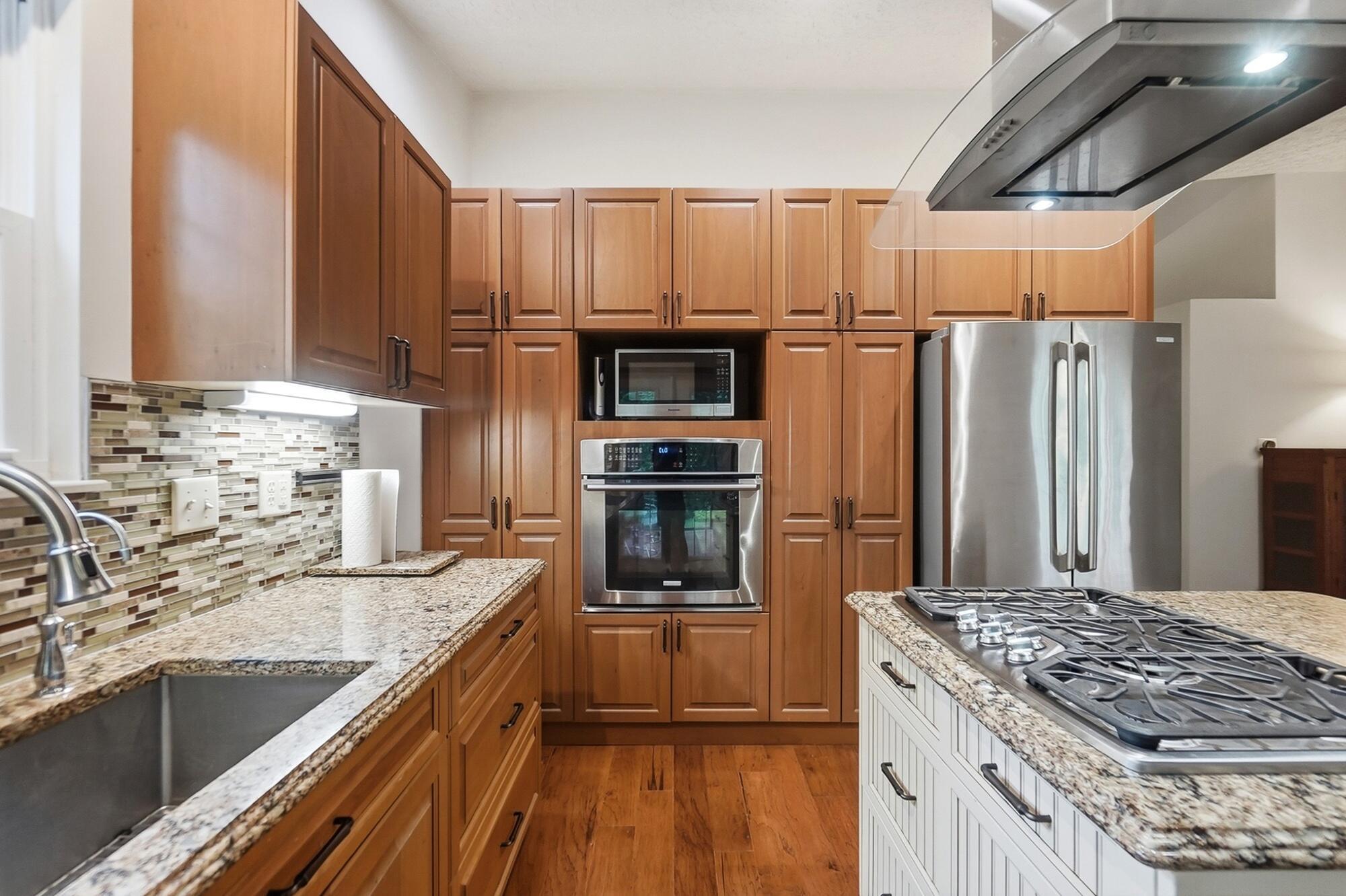 4912 Canal Cove Way