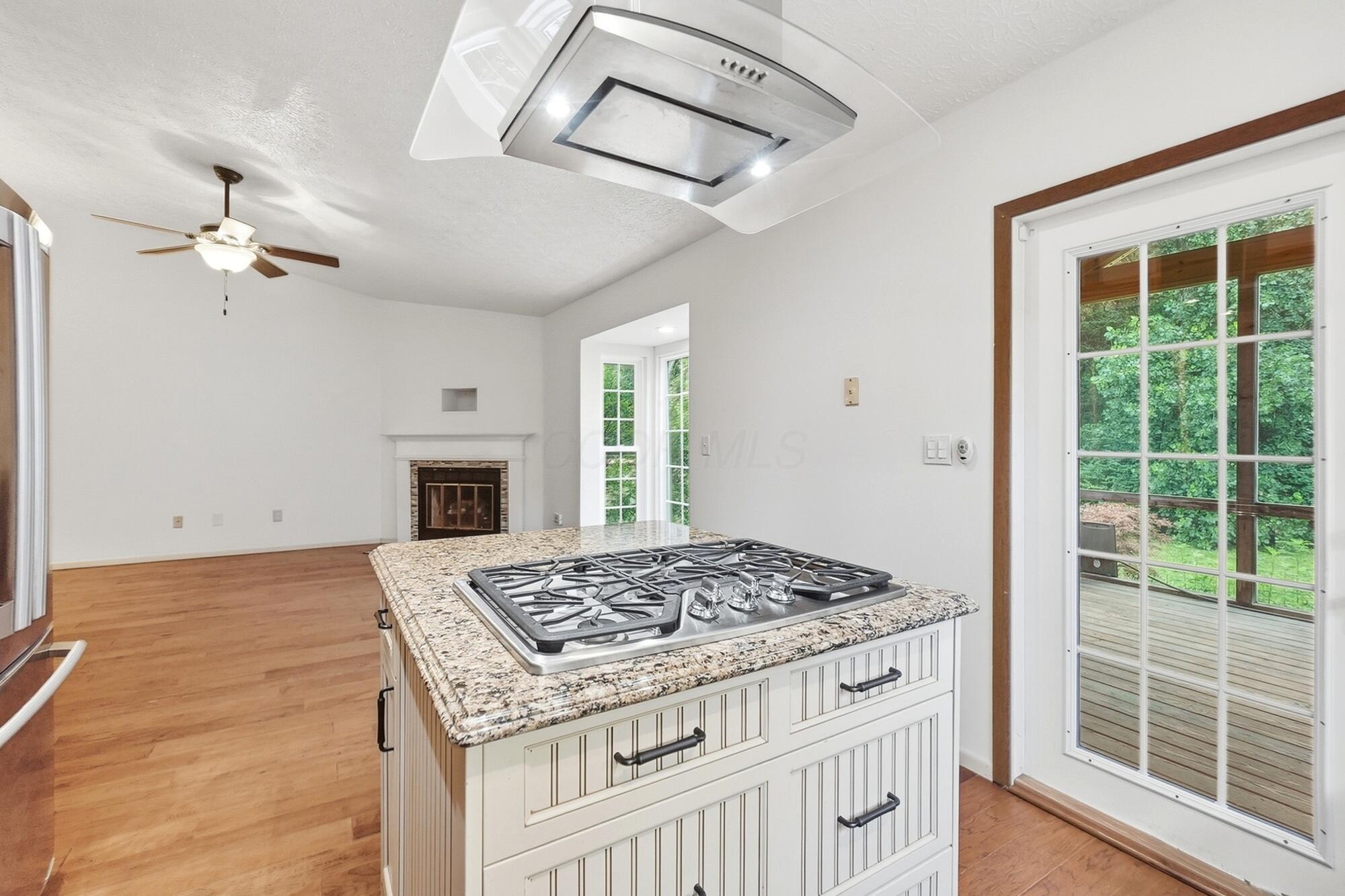4912 Canal Cove Way