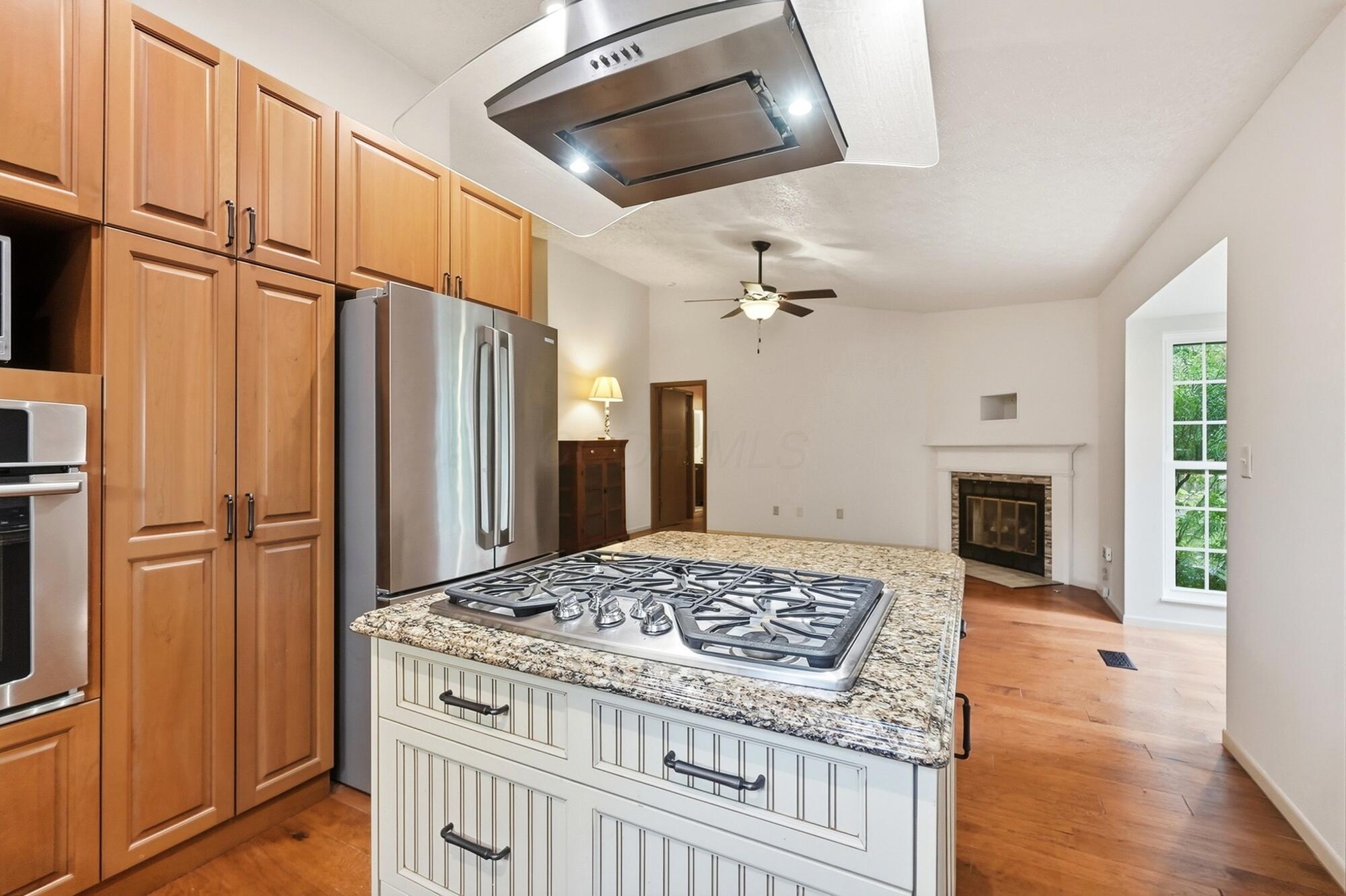 4912 Canal Cove Way