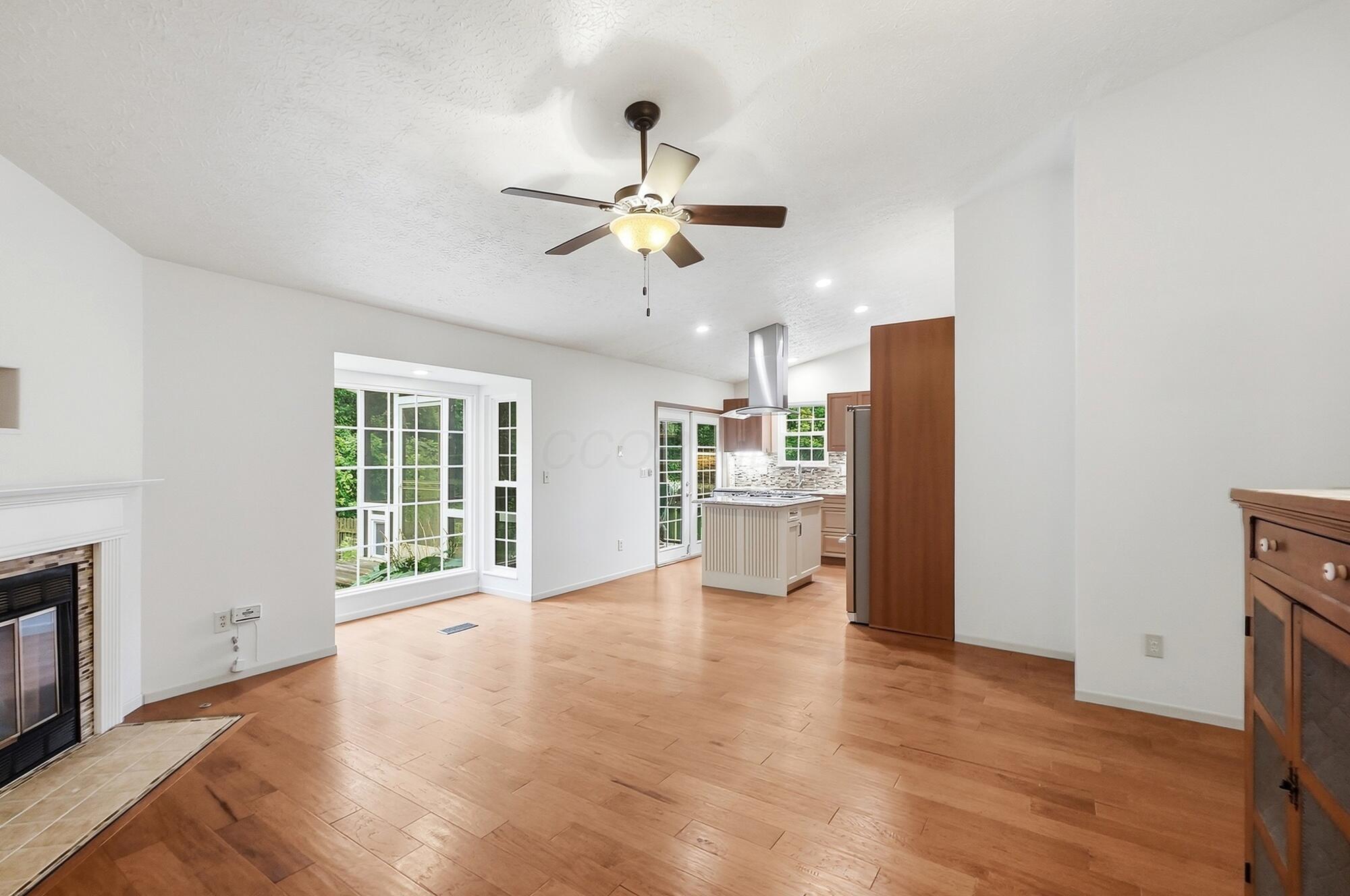 4912 Canal Cove Way