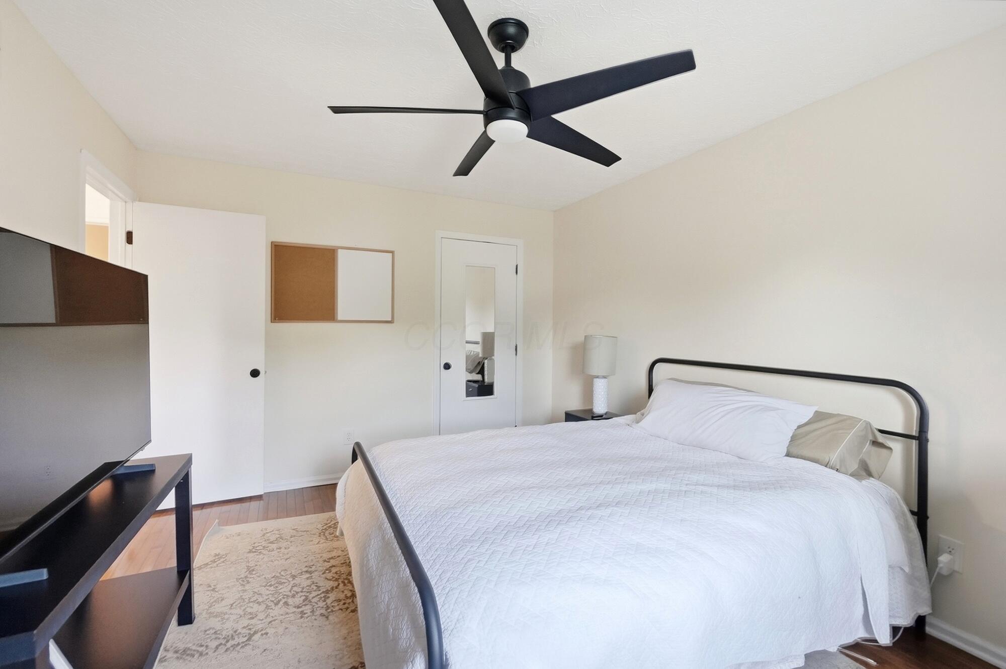 5203 Hickory Grove