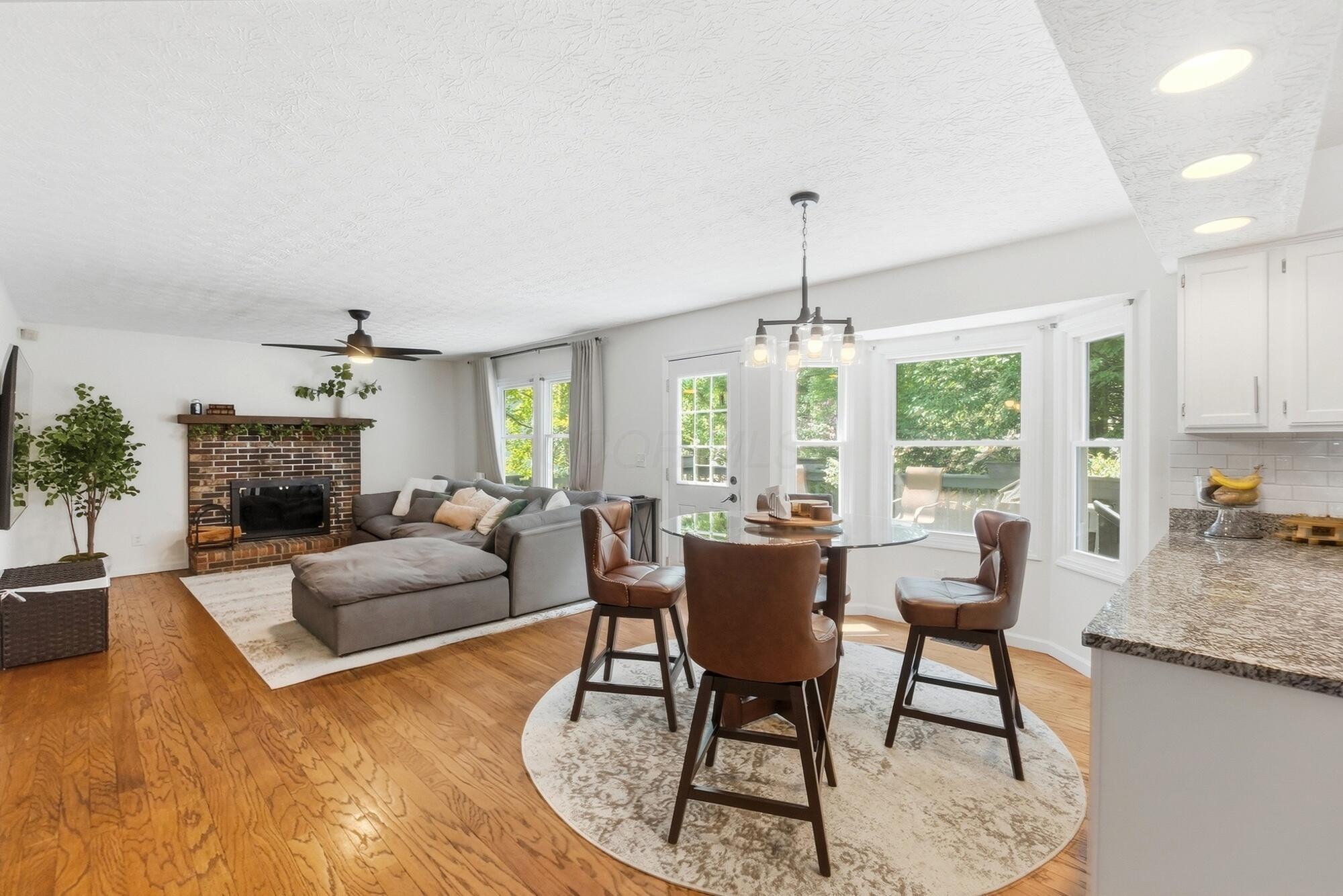 5203 Hickory Grove