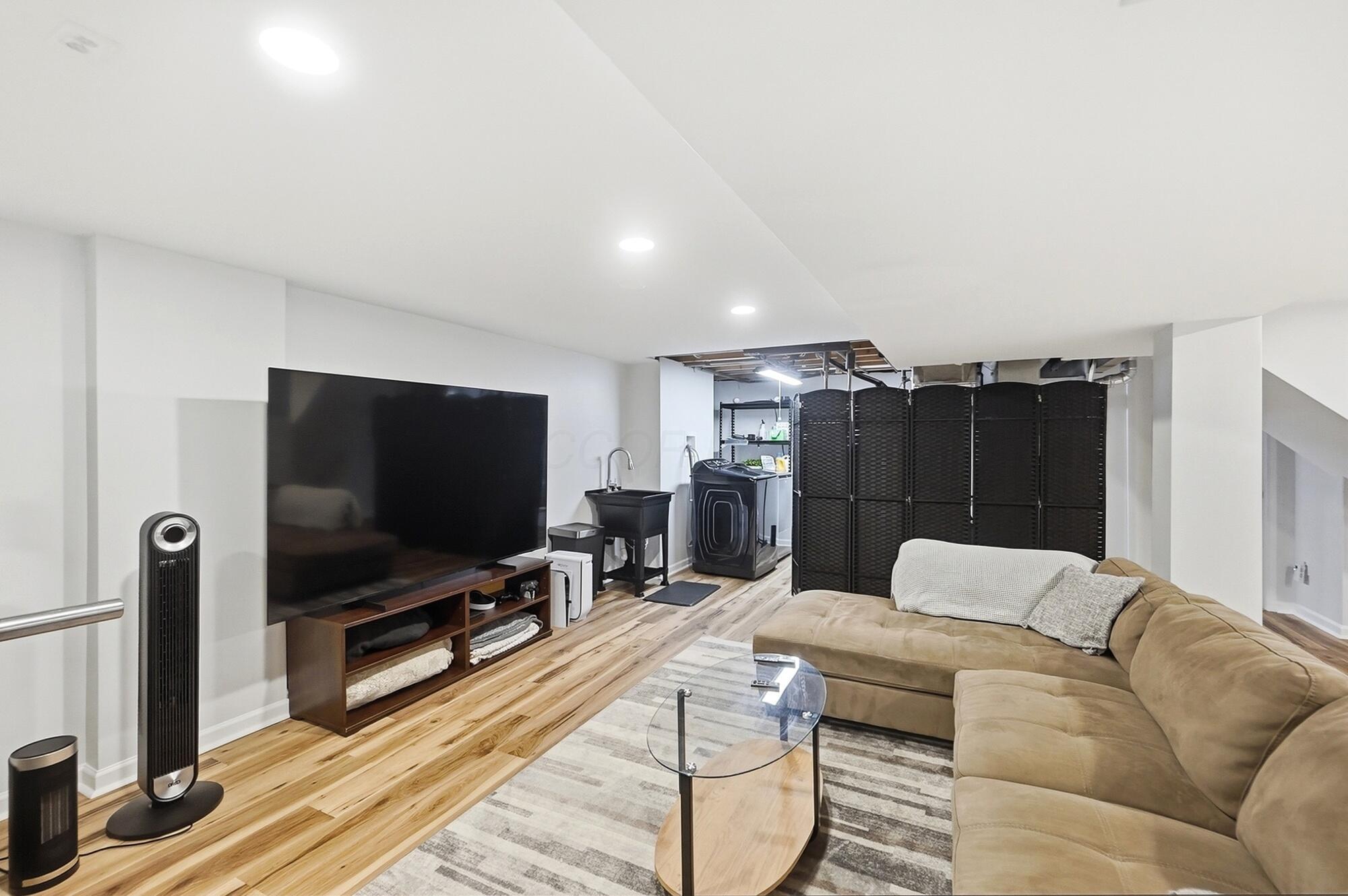 5203 Hickory Grove