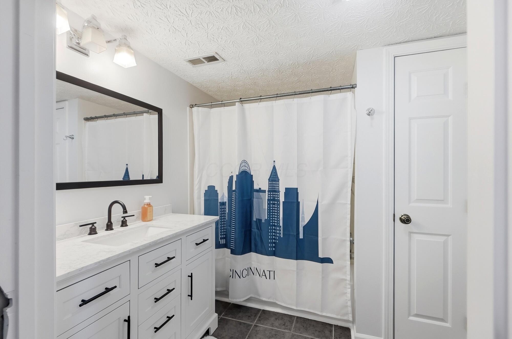 5203 Hickory Grove