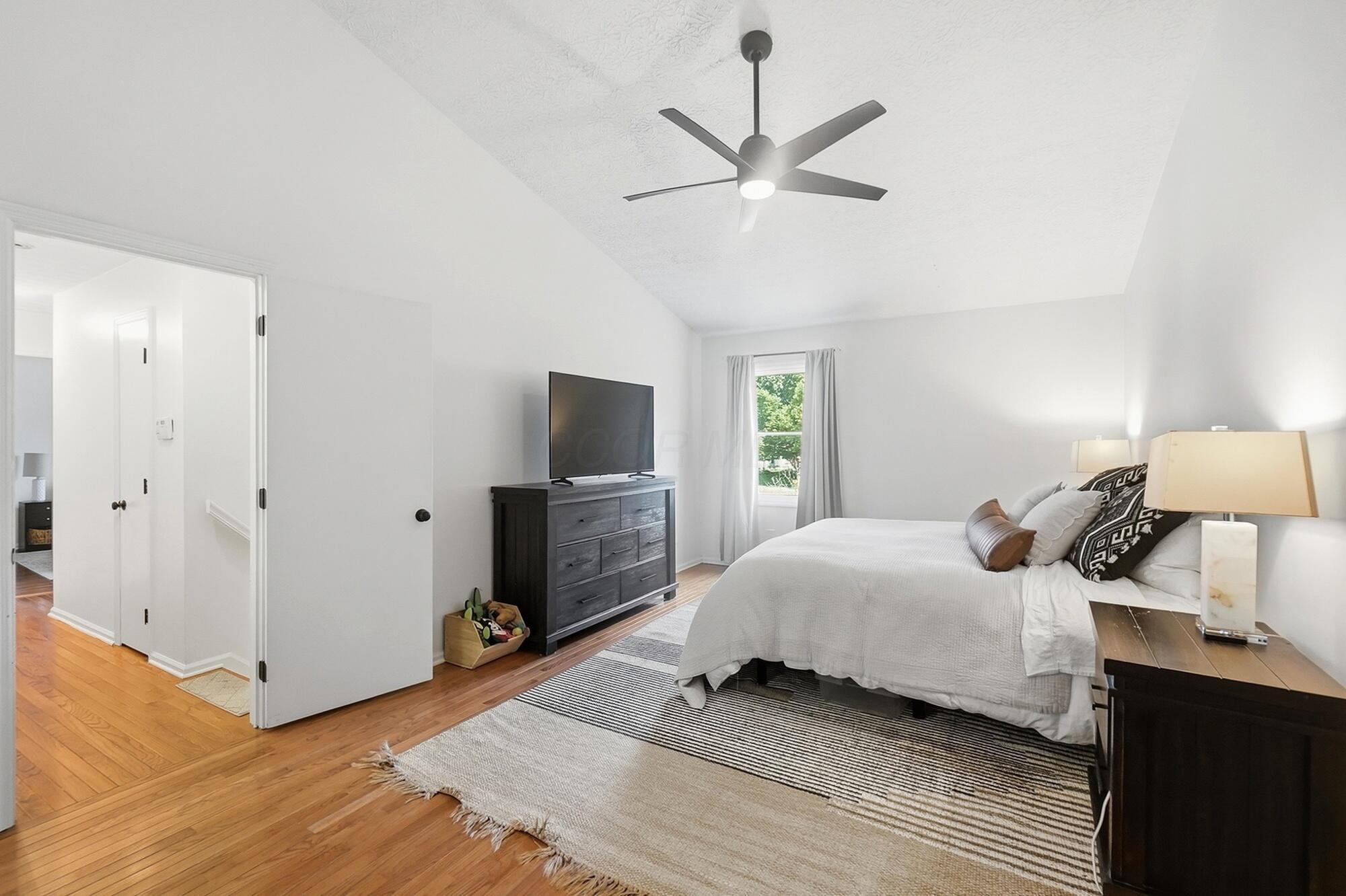 5203 Hickory Grove