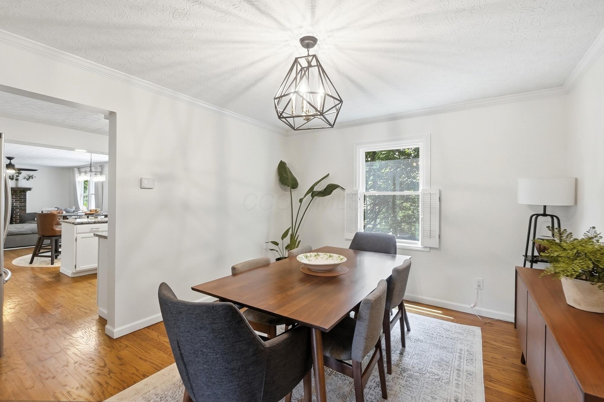 5203 Hickory Grove