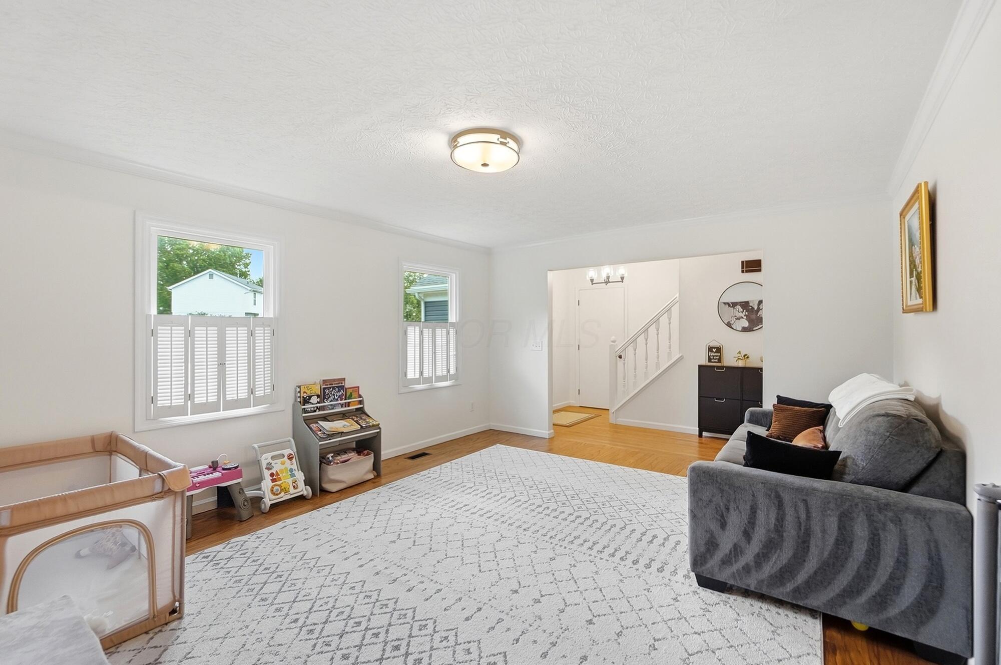 5203 Hickory Grove