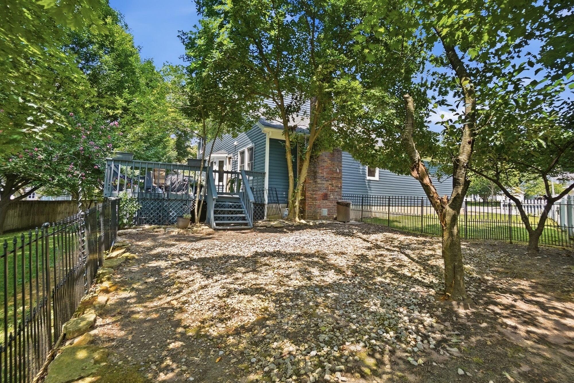 5203 Hickory Grove