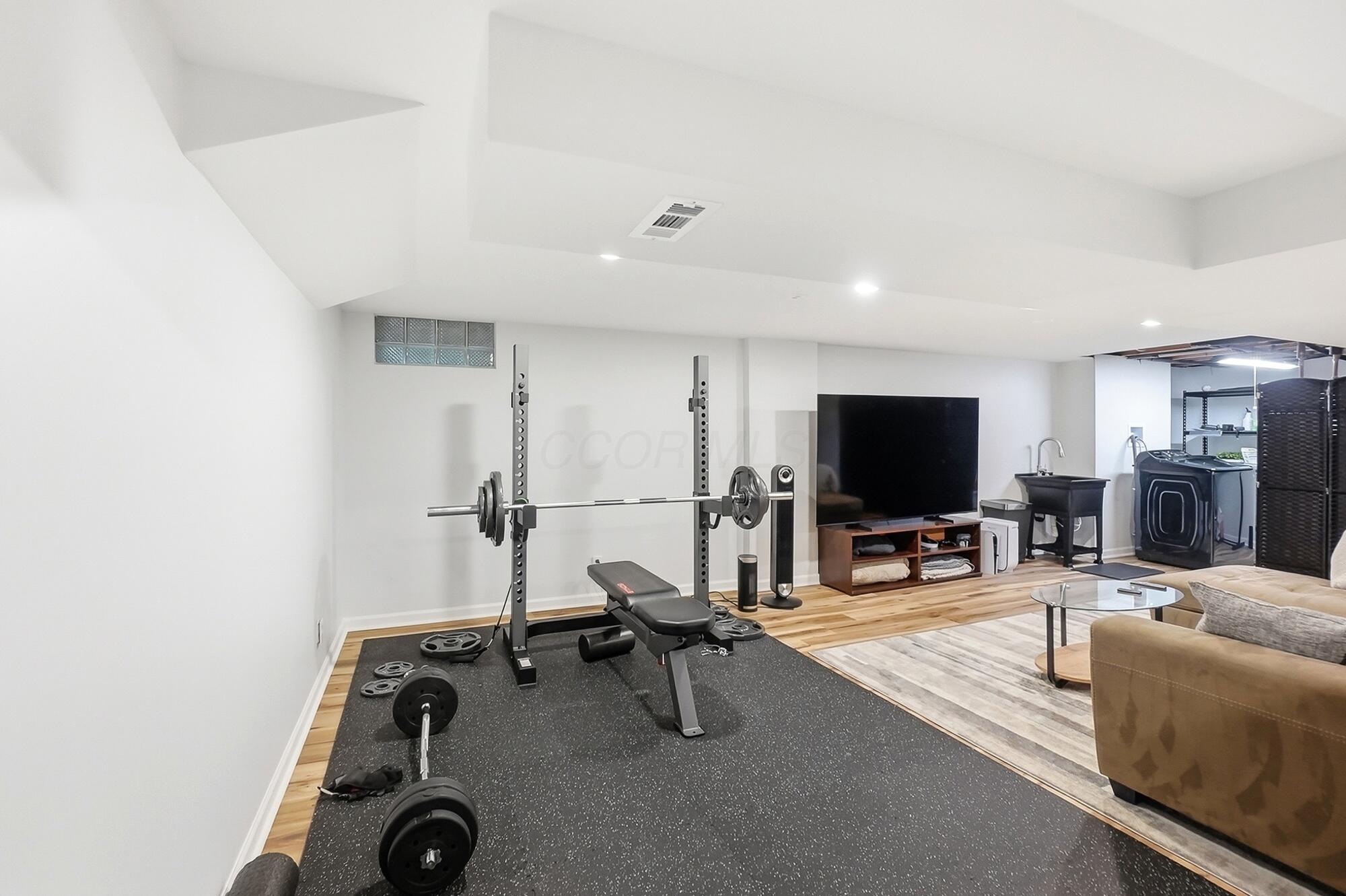 5203 Hickory Grove