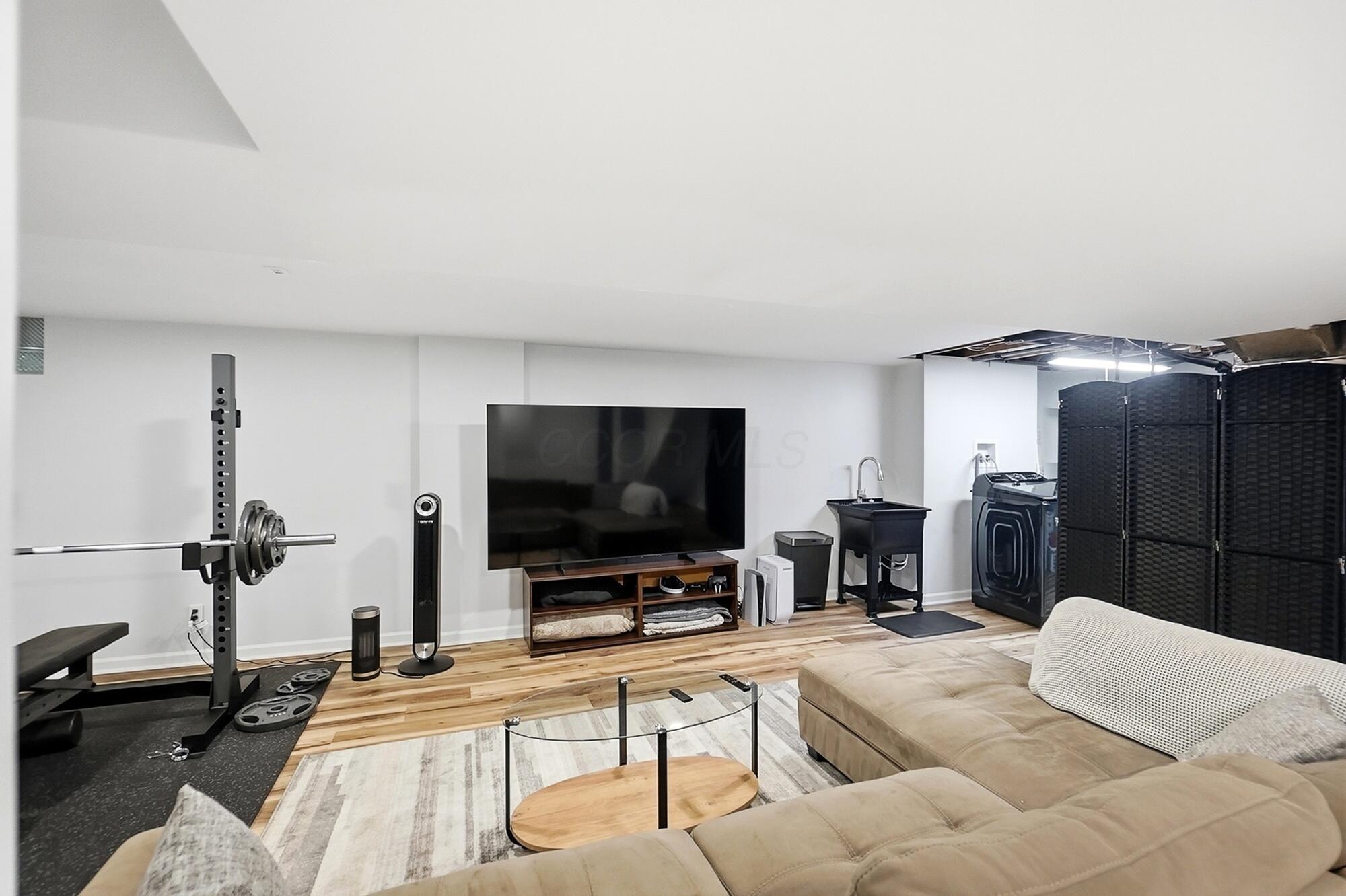5203 Hickory Grove