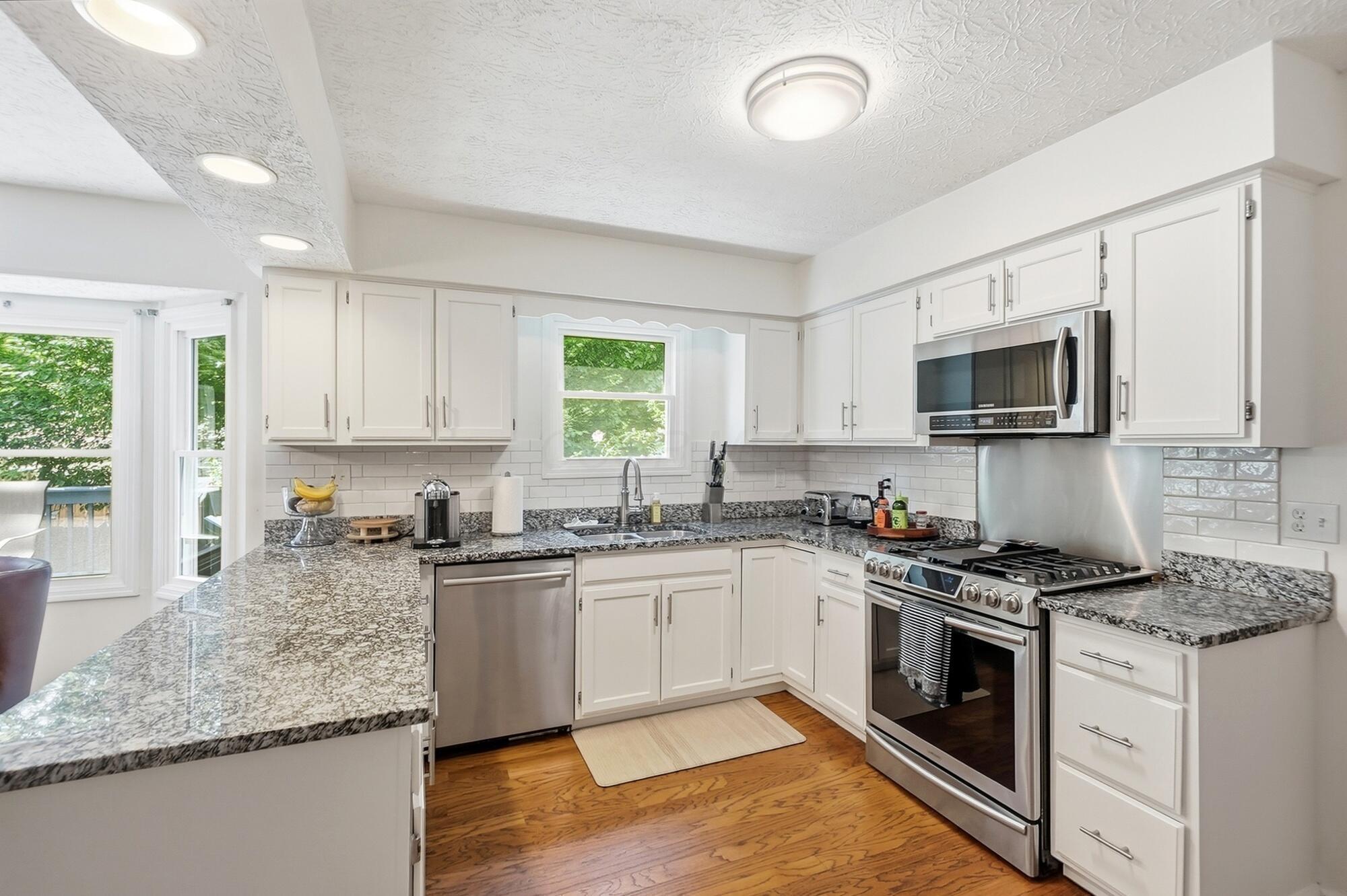 5203 Hickory Grove