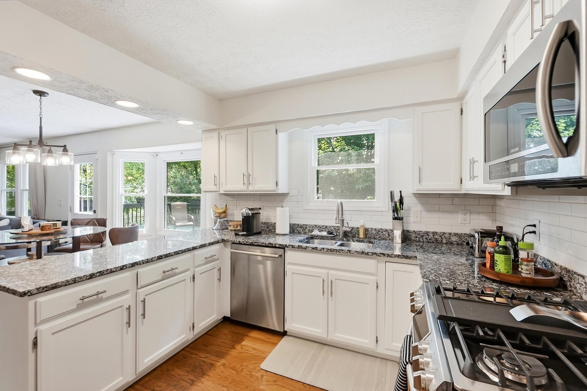 5203 Hickory Grove