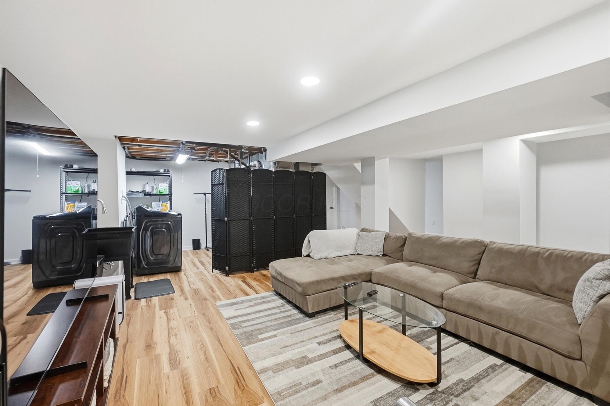 5203 Hickory Grove