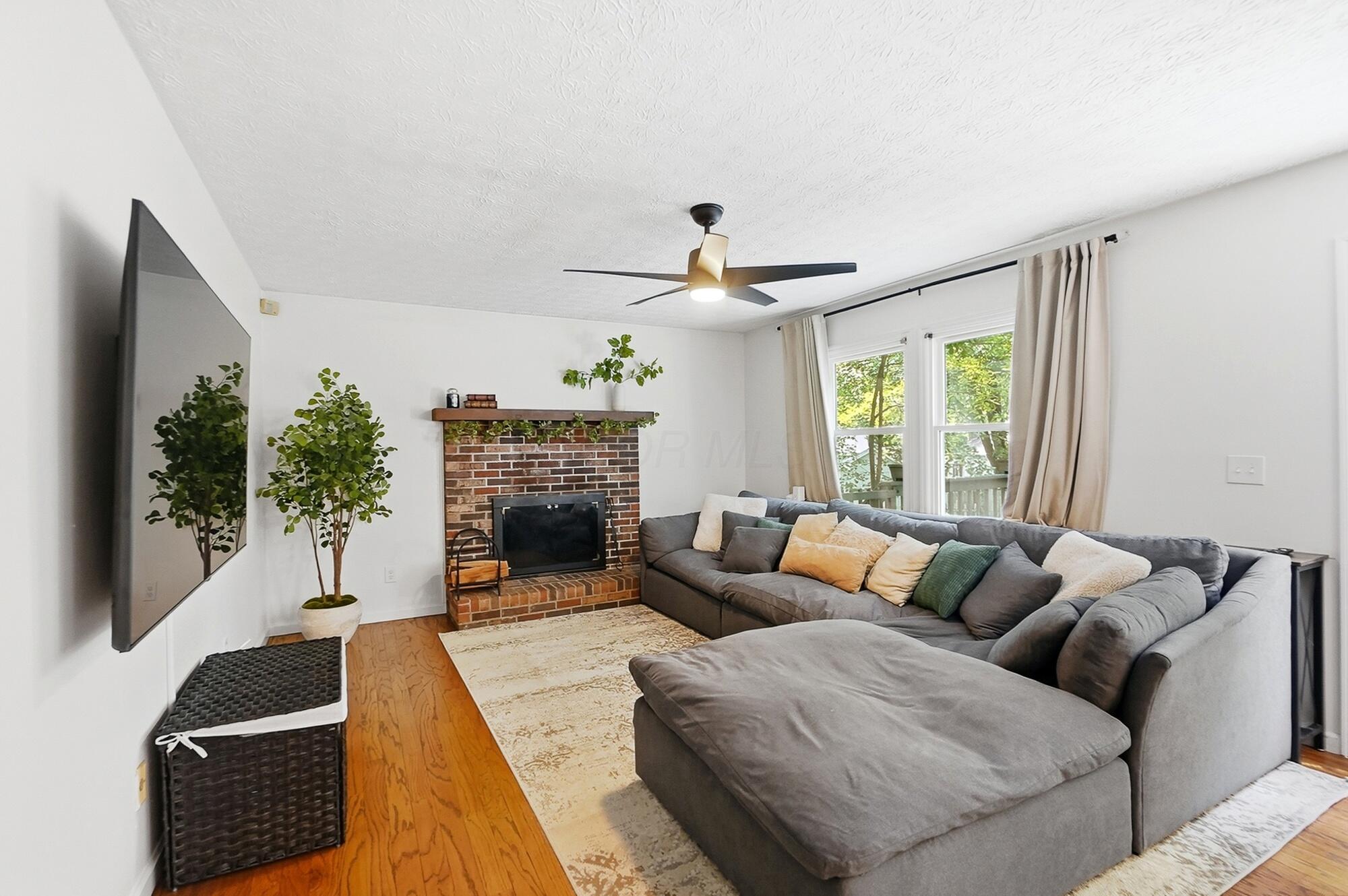 5203 Hickory Grove