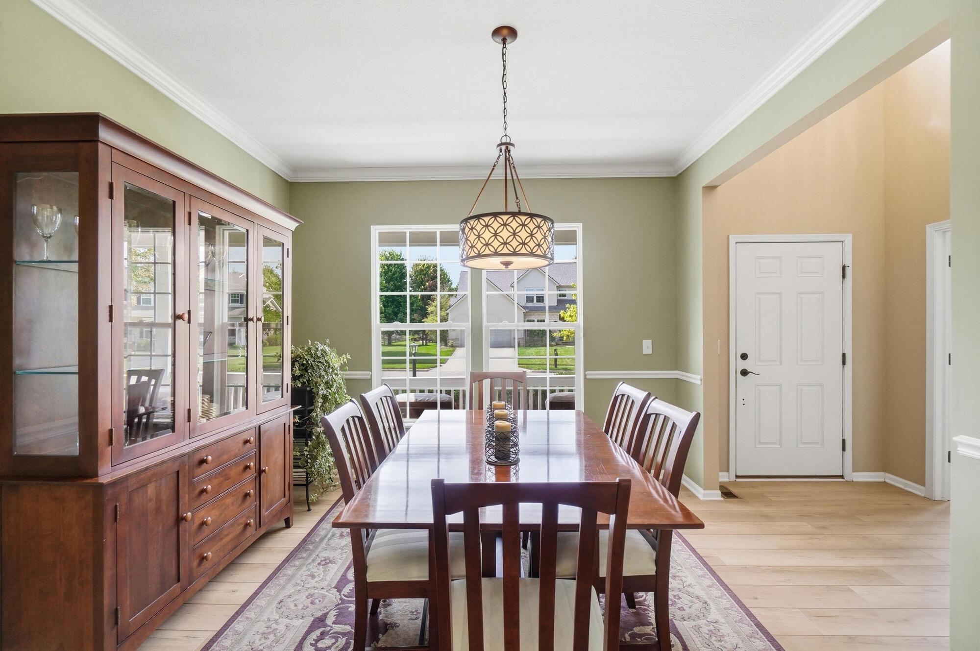 5817 Edgebrook Drive