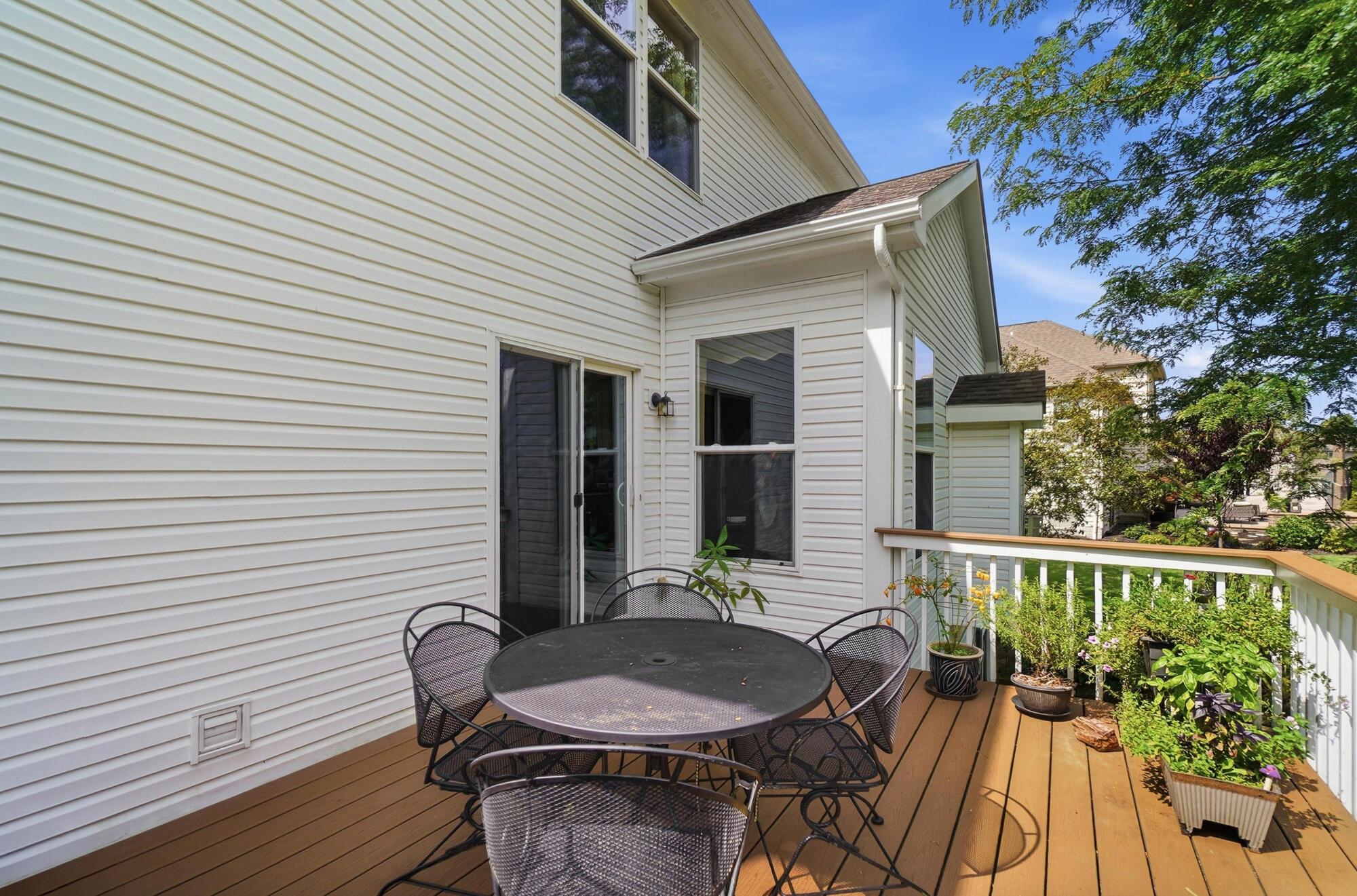 5817 Edgebrook Drive