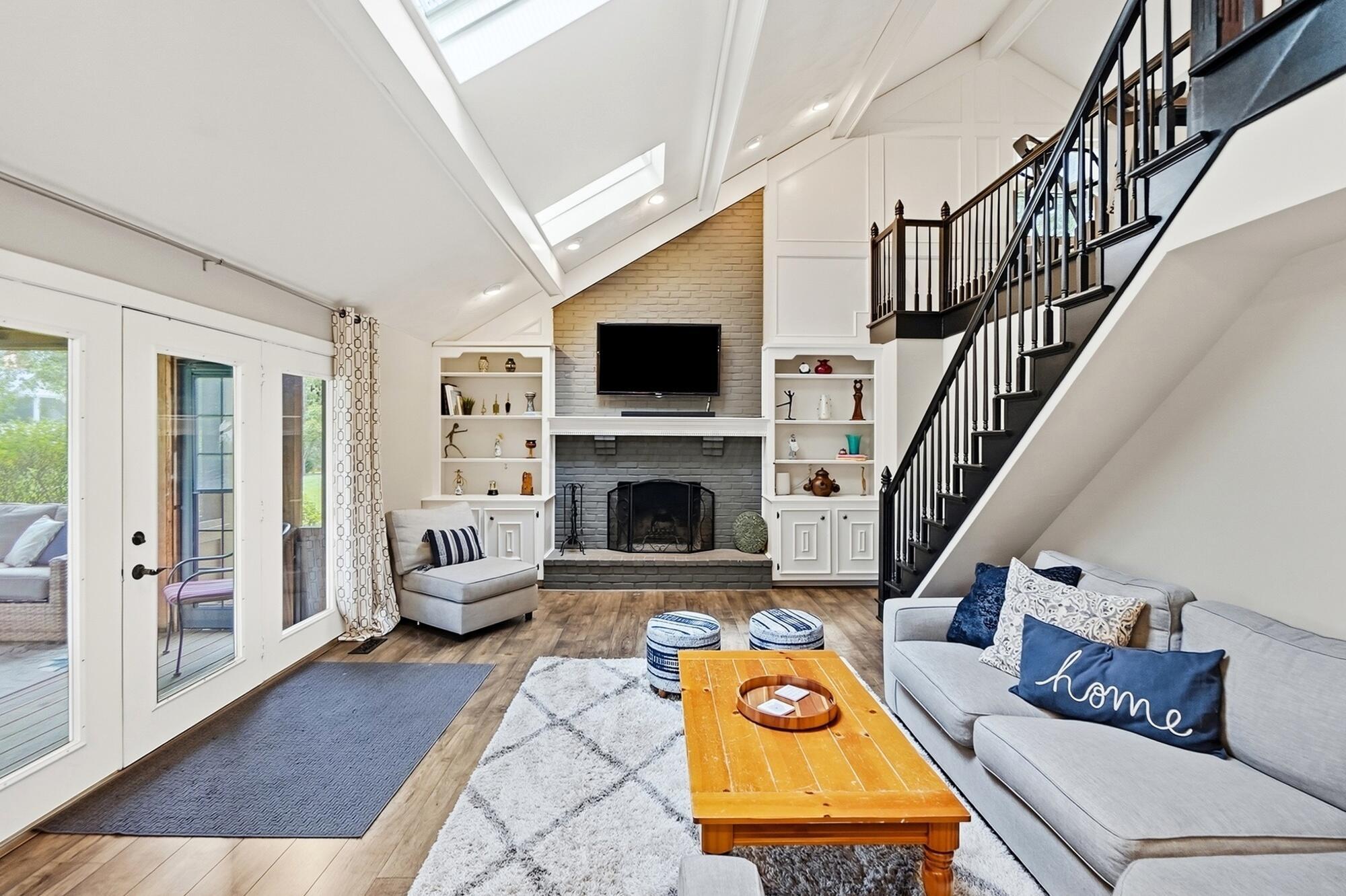 9401 Traceyton Drive