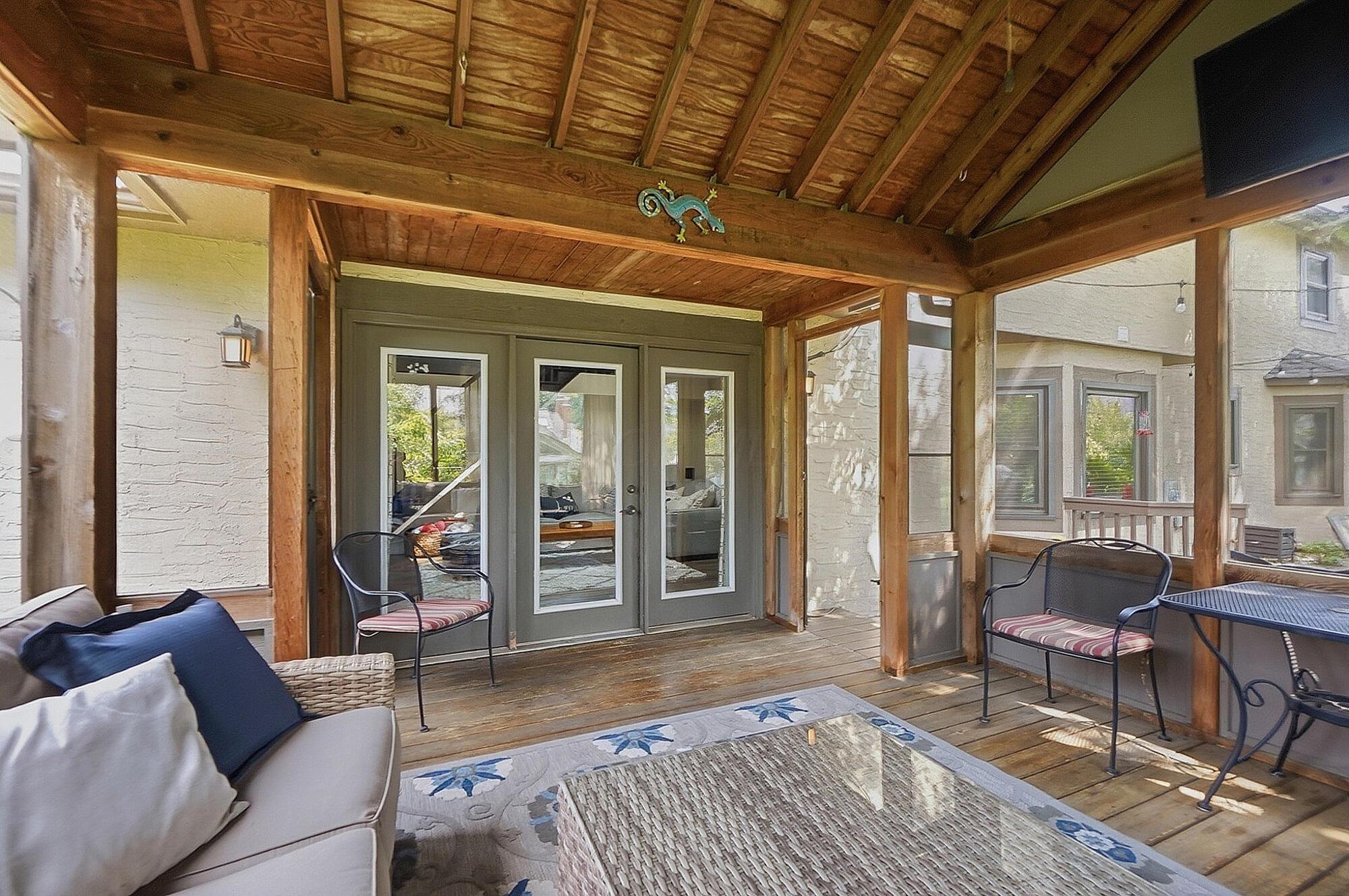 9401 Traceyton Drive