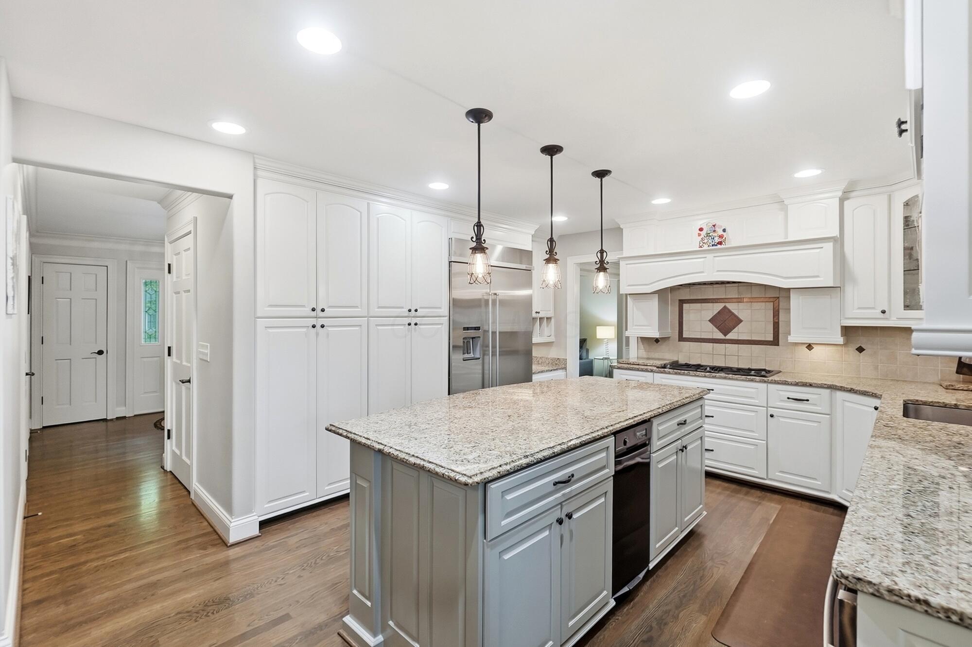 9401 Traceyton Drive