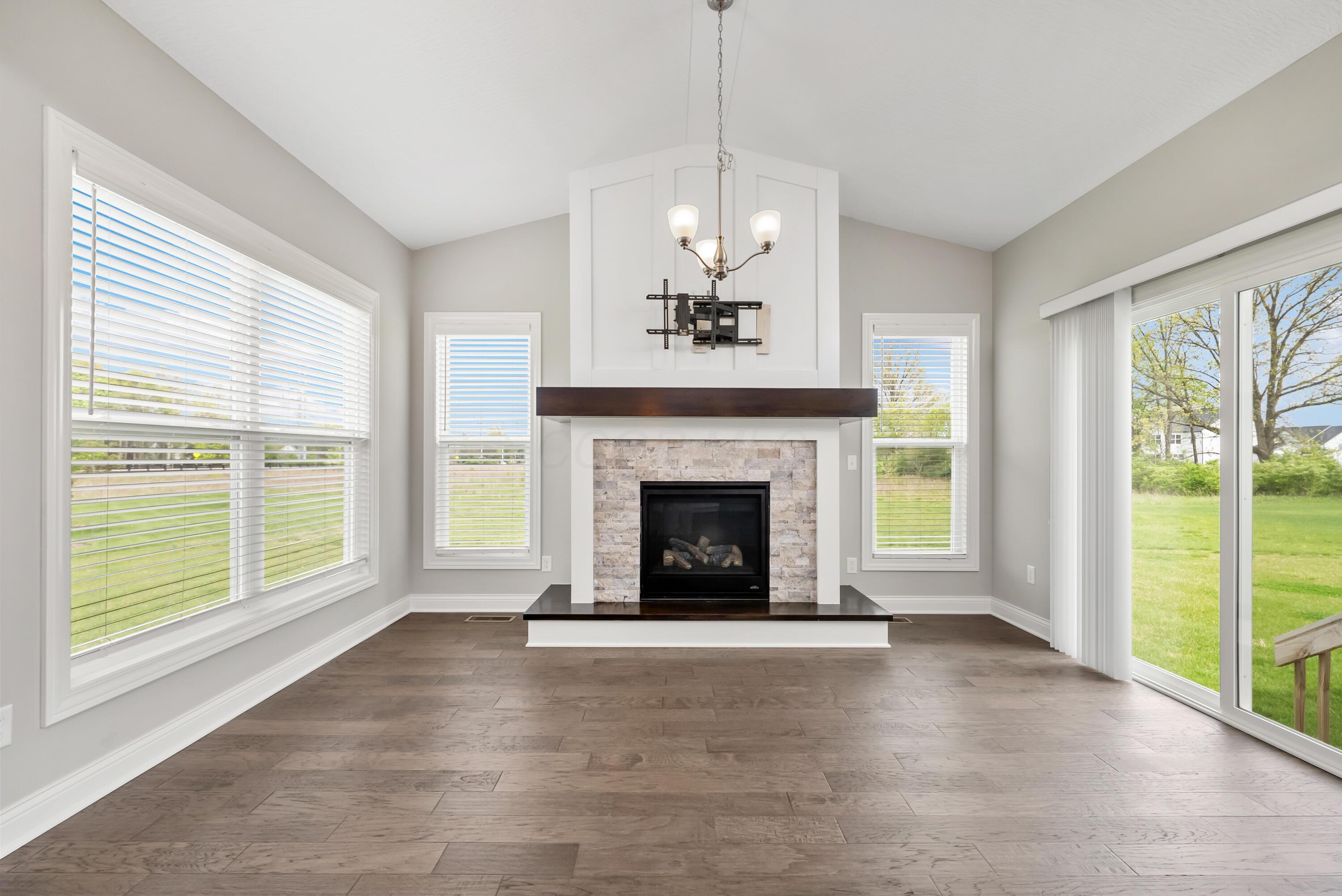 5789 Benton Lane