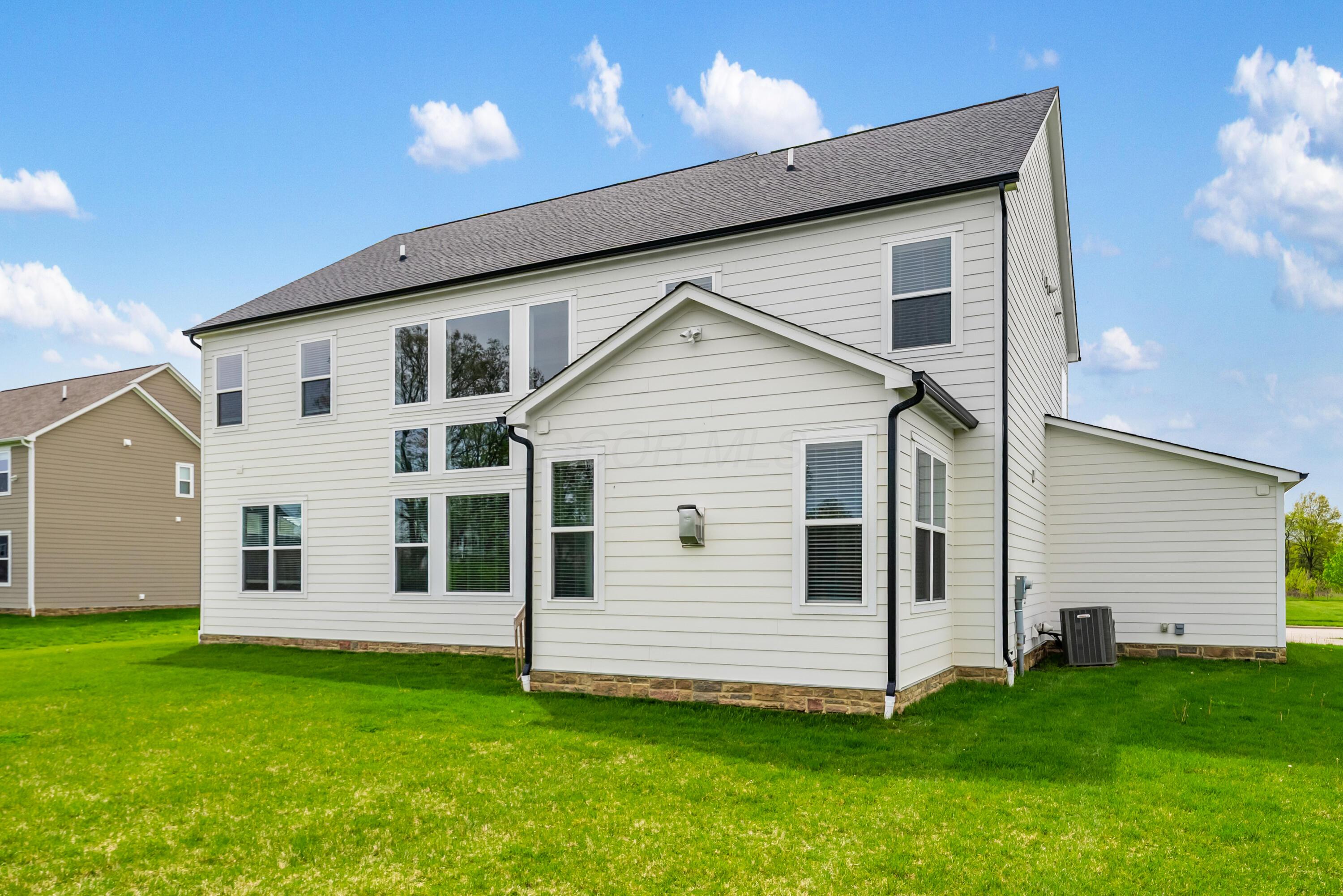5789 Benton Lane