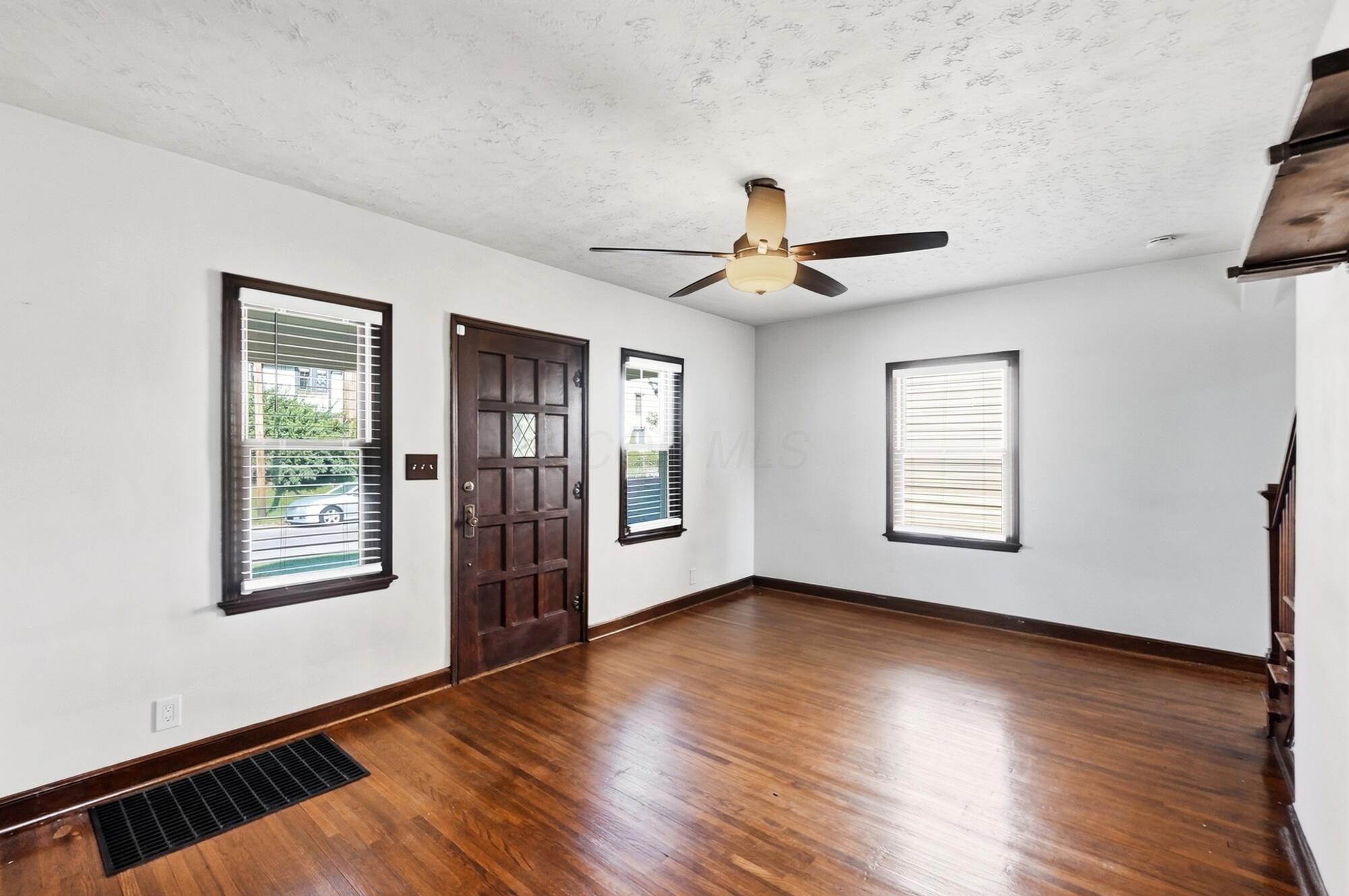1404 Meadow Road