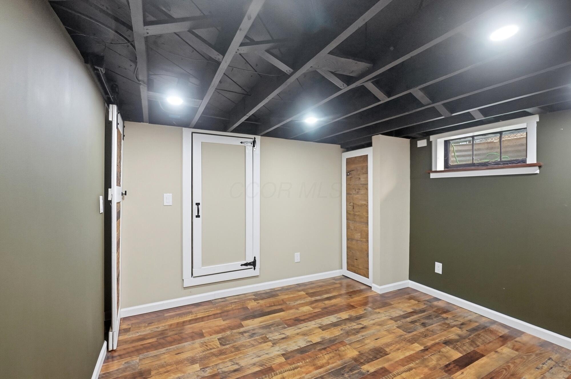 1404 Meadow Road