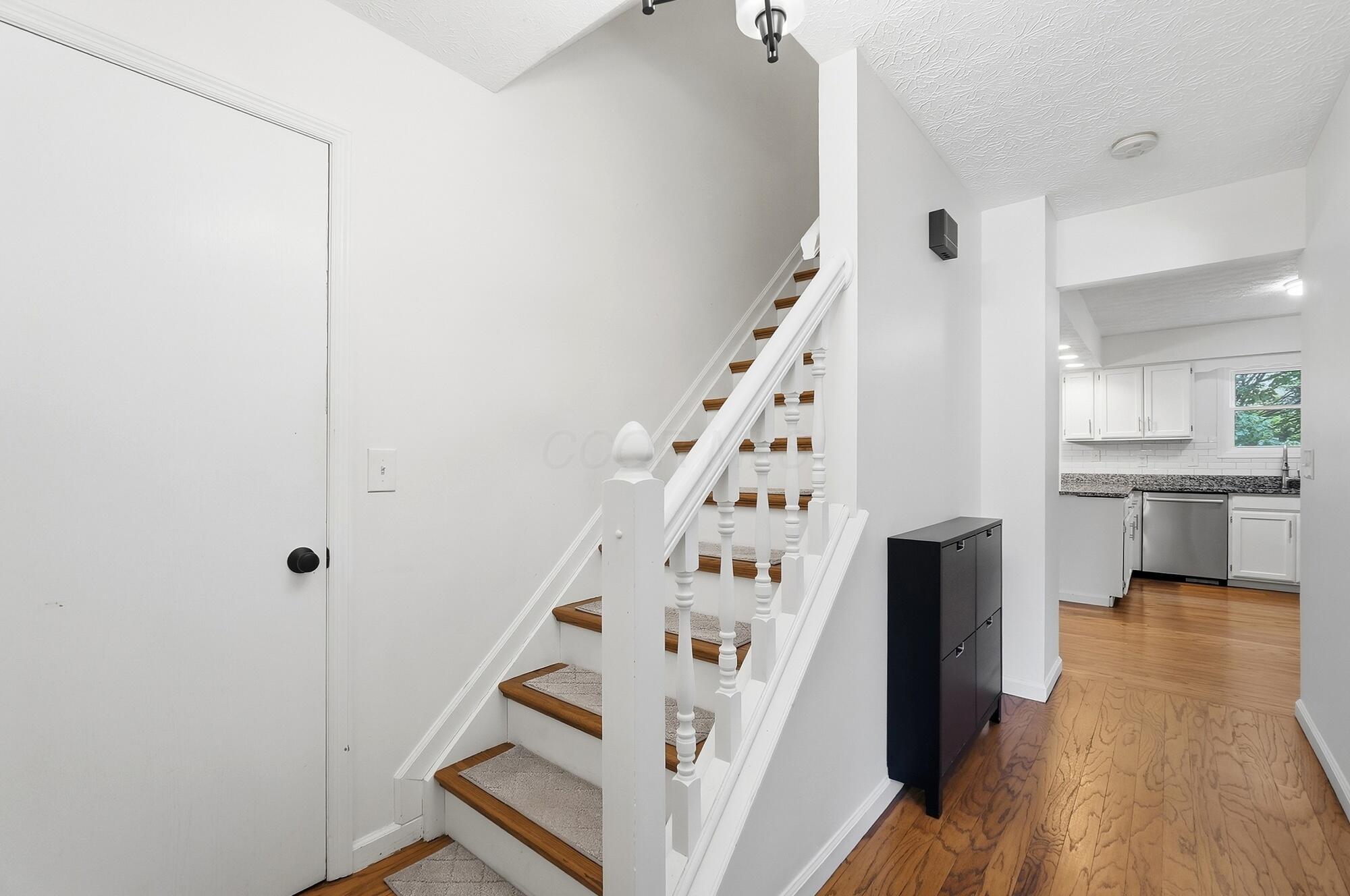 5203 Hickory Grove