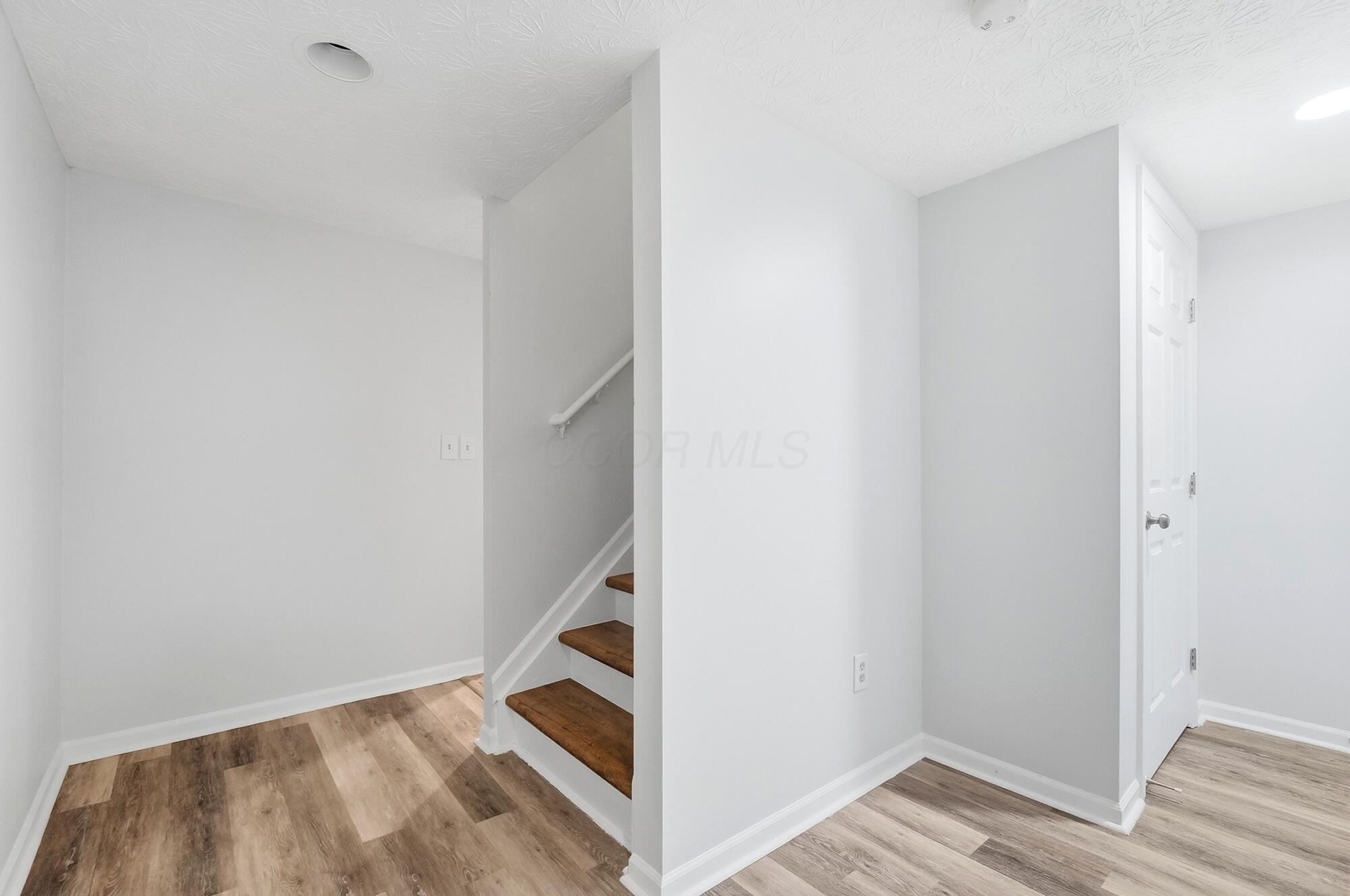 5203 Hickory Grove