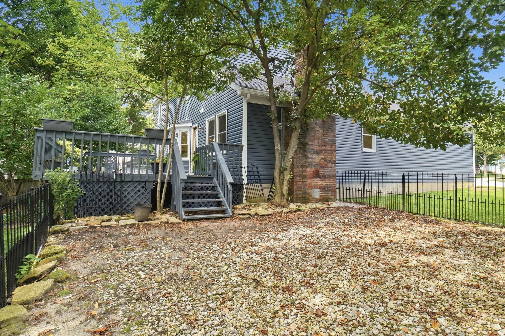 5203 Hickory Grove