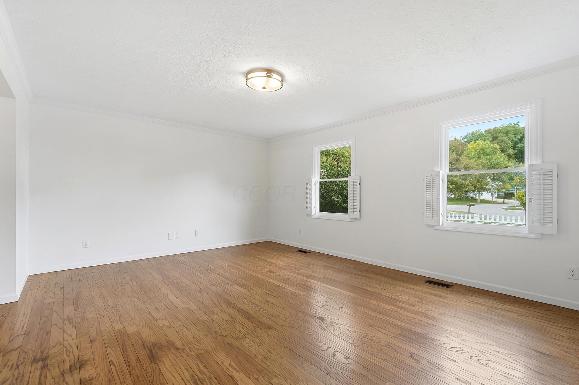 5203 Hickory Grove