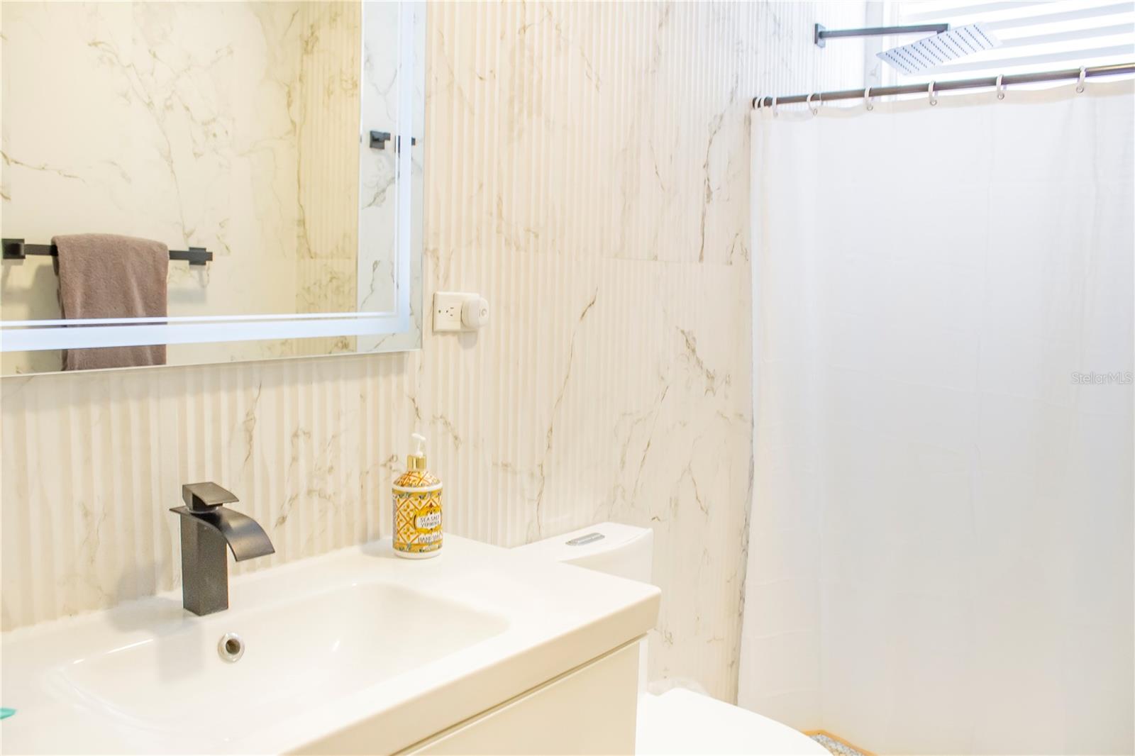 60 ISMAEL RIVERA ST #1-3