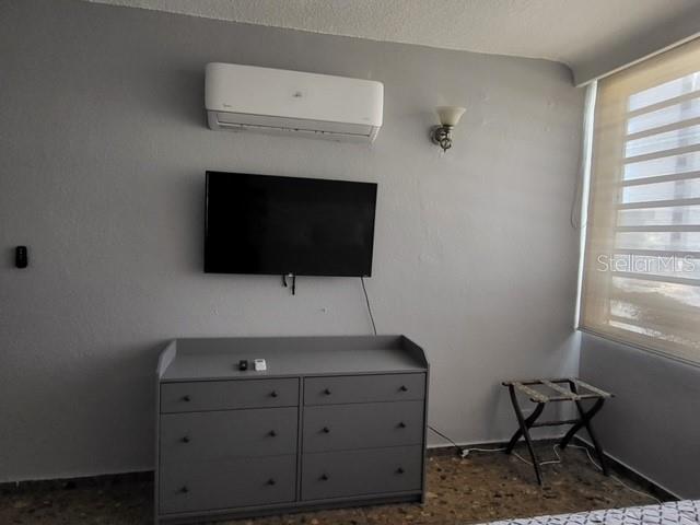 1131 ASHFORD AVE #003