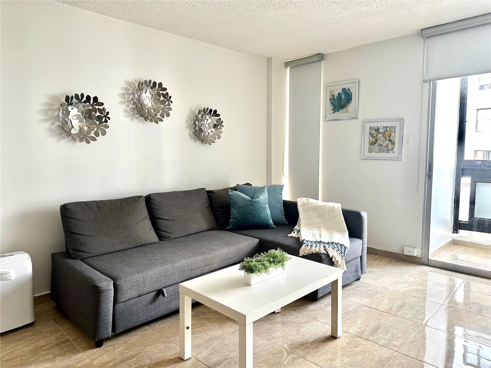 1407 Ashford Ave CONDADO AMBASSADOR #404