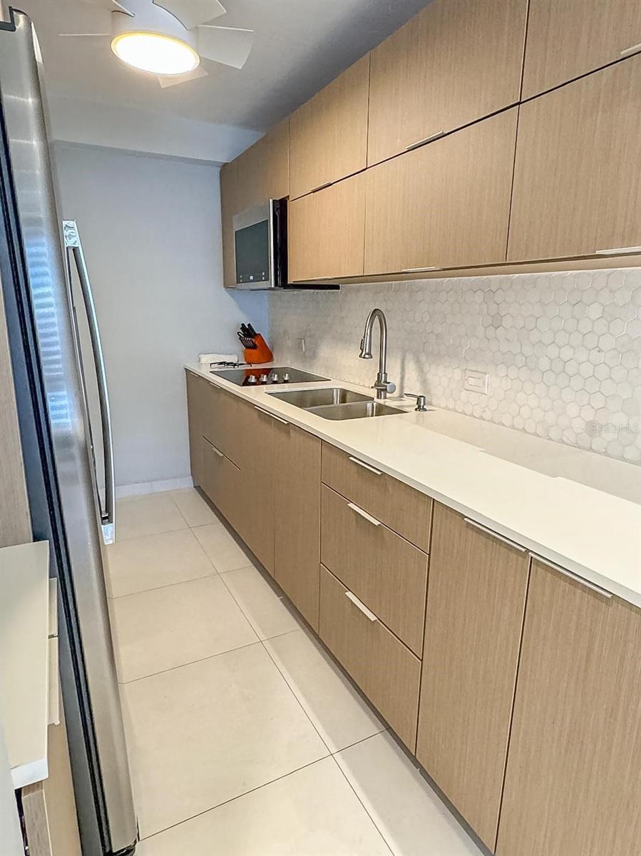 306 VILLAMIL ST #505