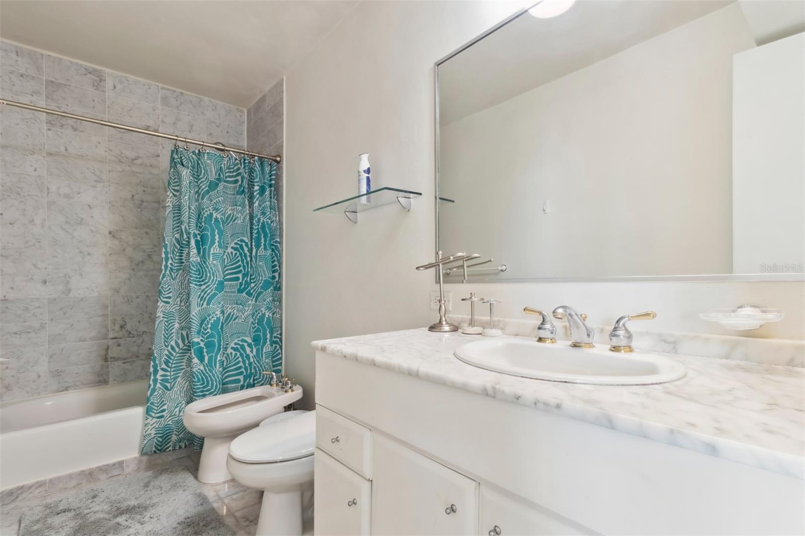 1362 MAGDALENA AVE E #1002