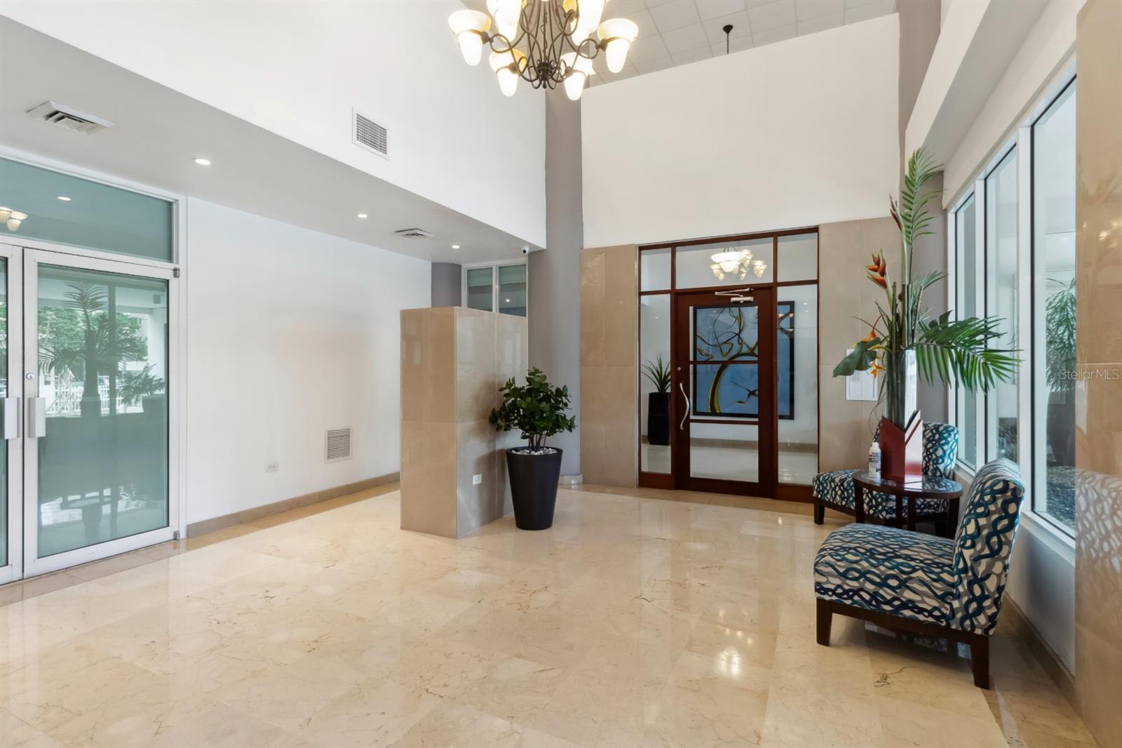 1362 MAGDALENA AVE E #1002