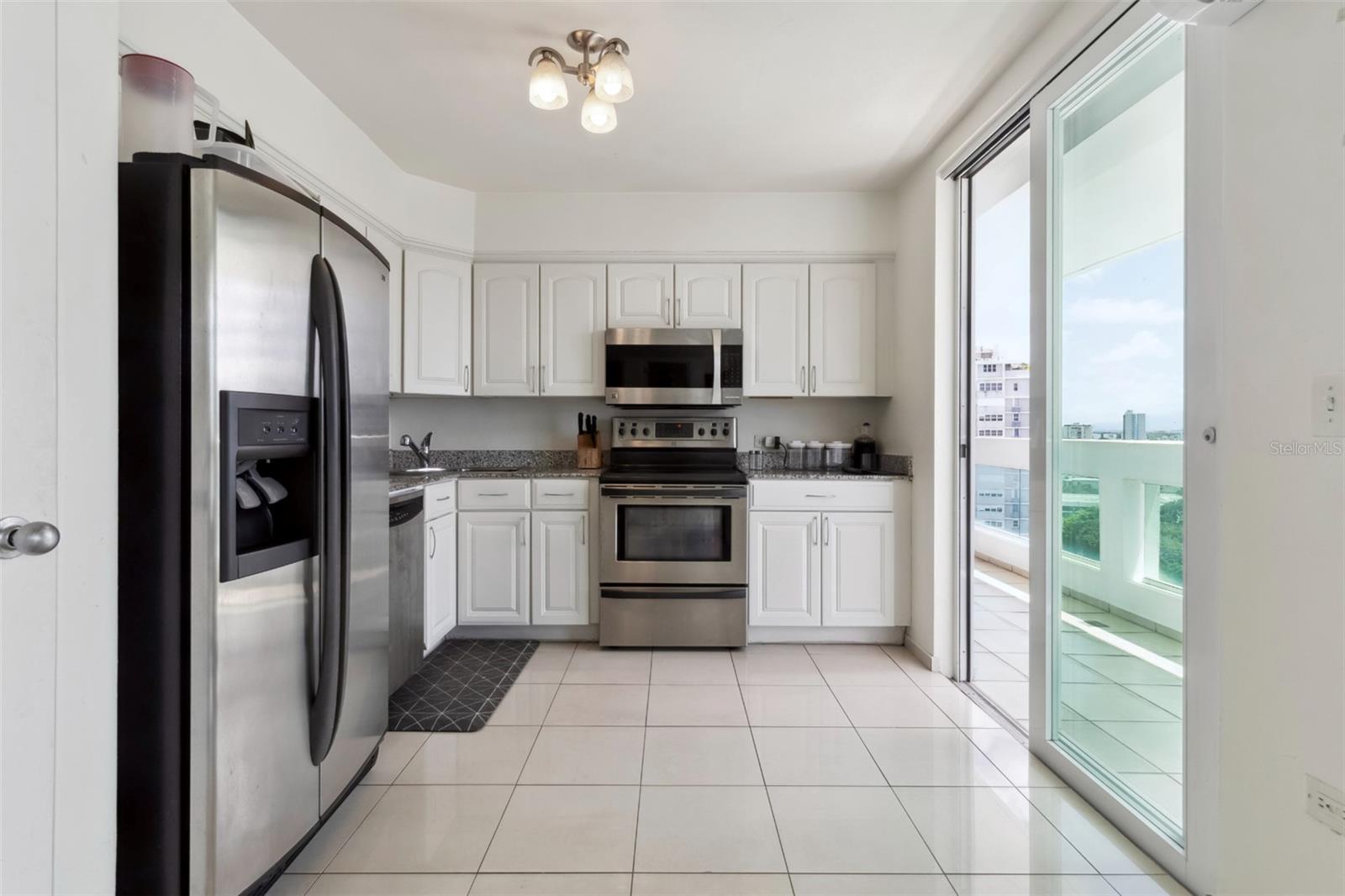1362 MAGDALENA AVE #1002