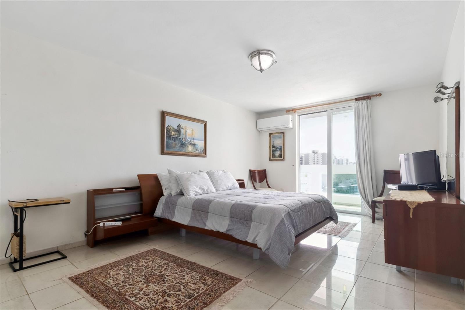 1362 MAGDALENA AVE #1002