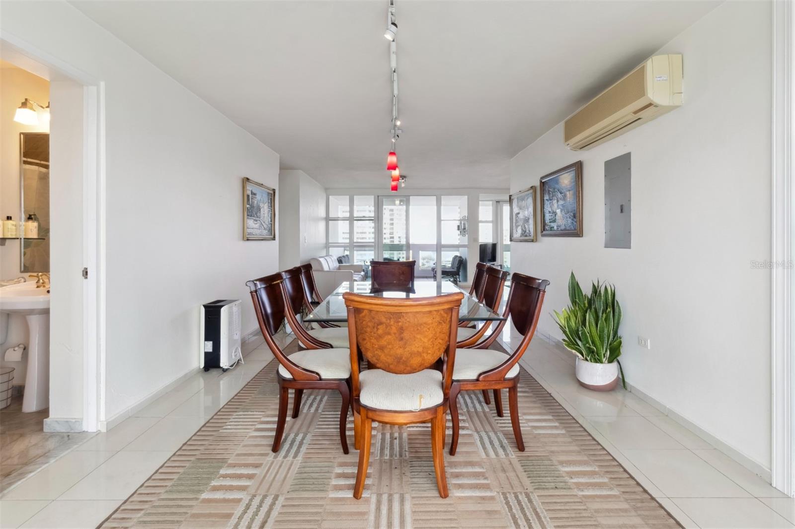 1362 MAGDALENA AVE #1002
