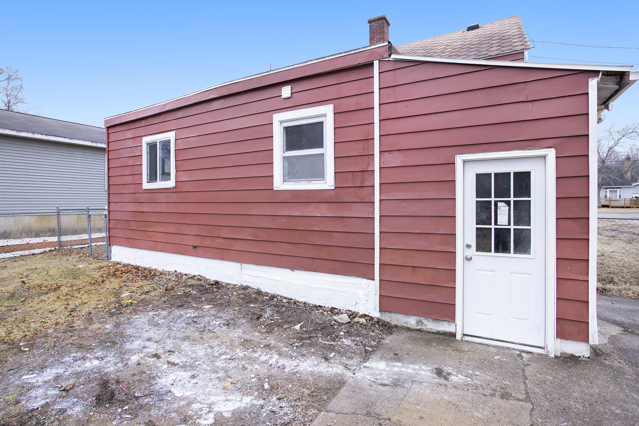 1114 E Hile Road