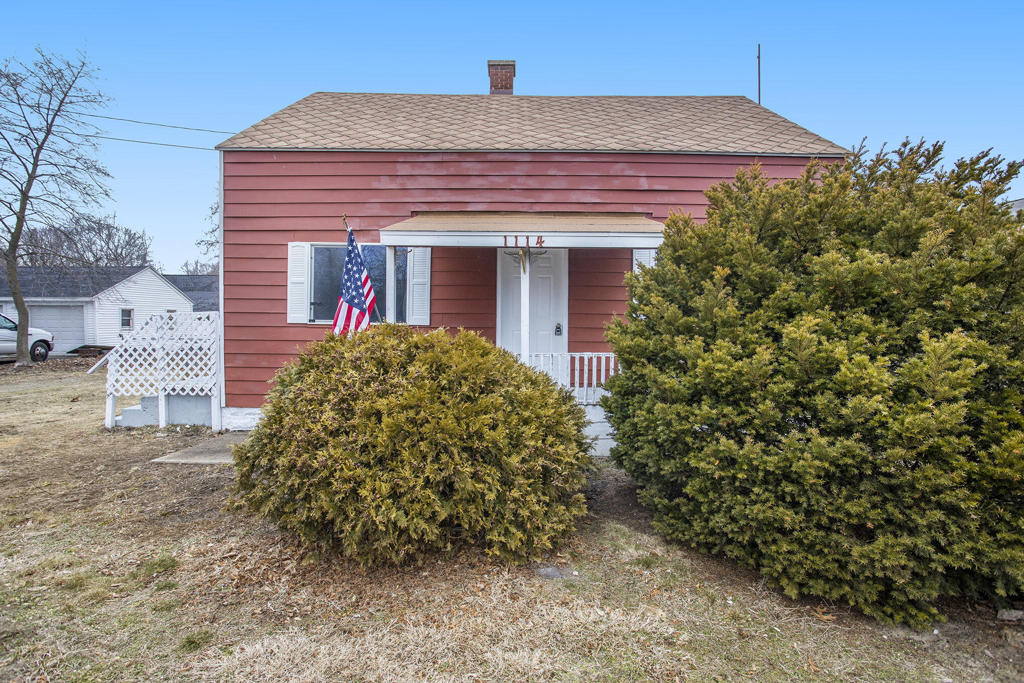 1114 E Hile Road