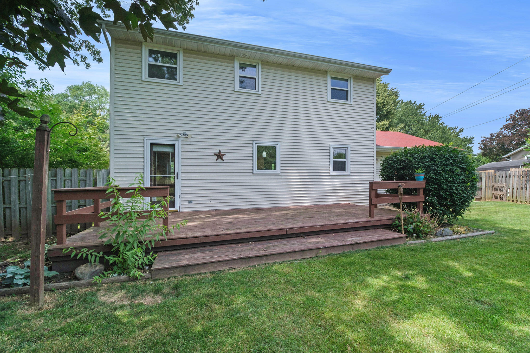 601 W George Court