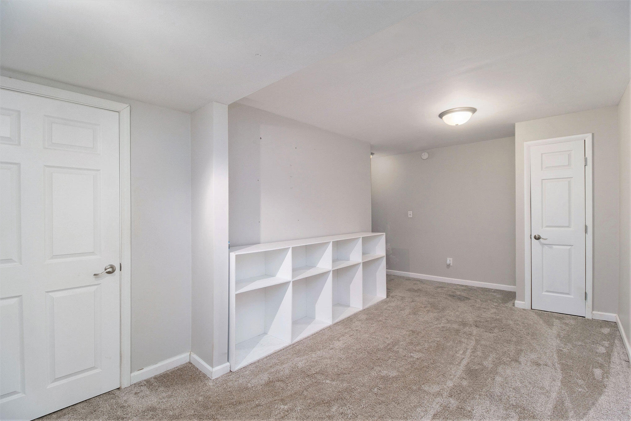 601 W George Court