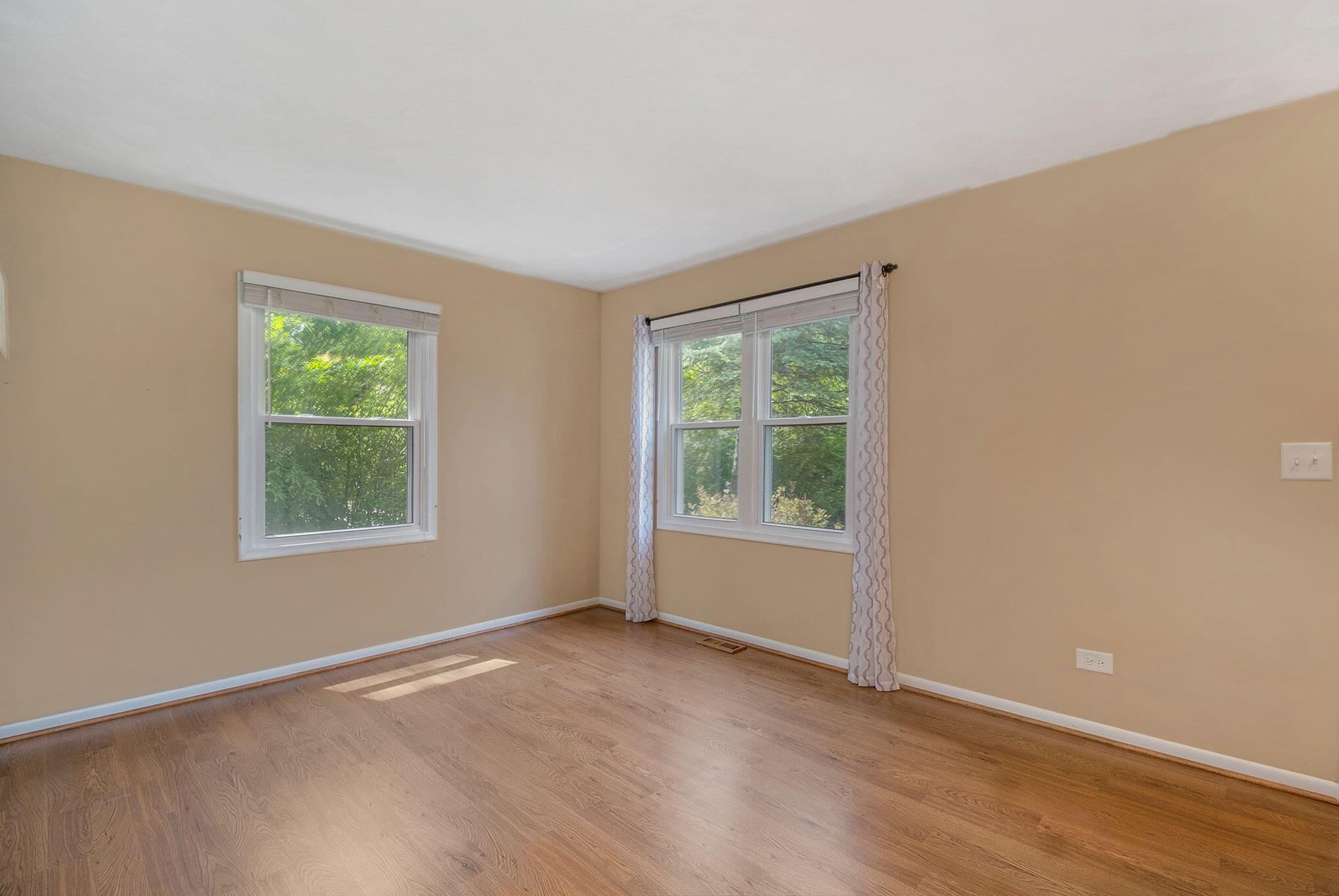 601 W George Court